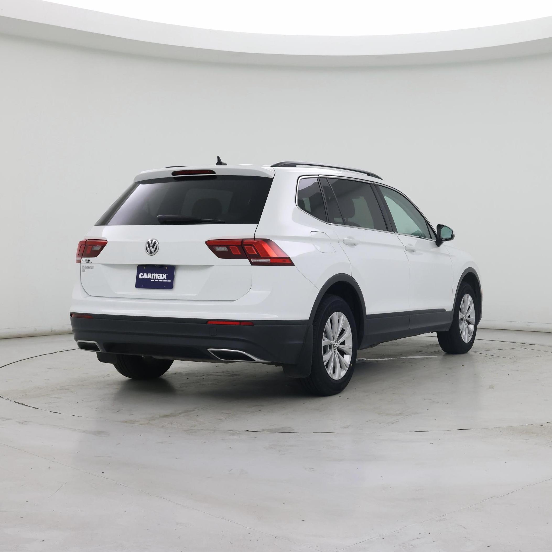 Thumbnail: 2019 Volkswagen Tiguan - 8