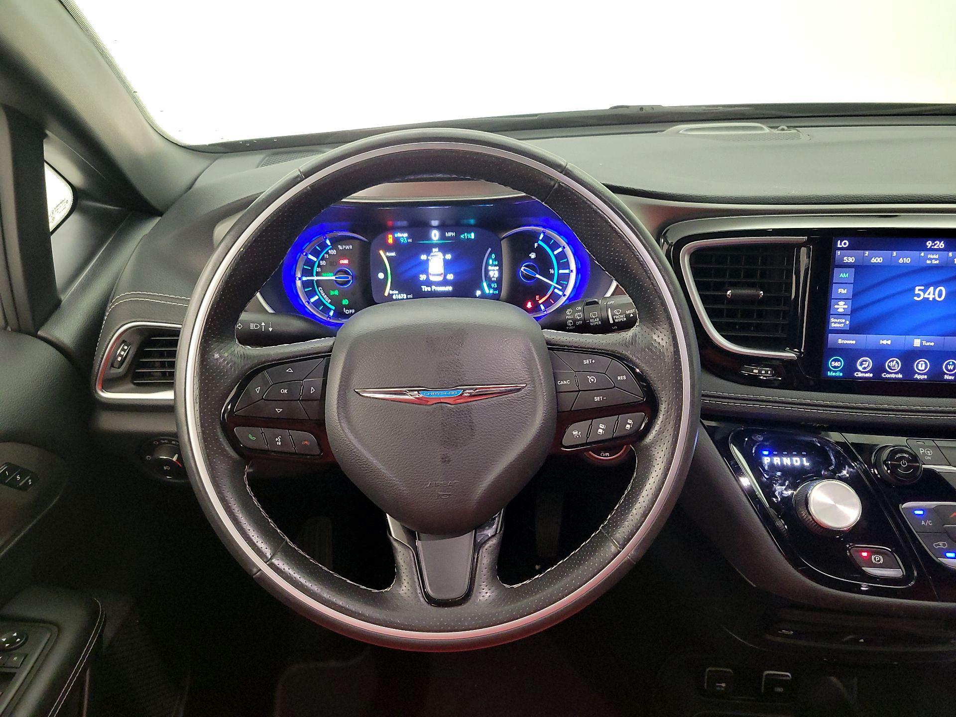 Thumbnail: 2020 Chrysler Pacifica - 10