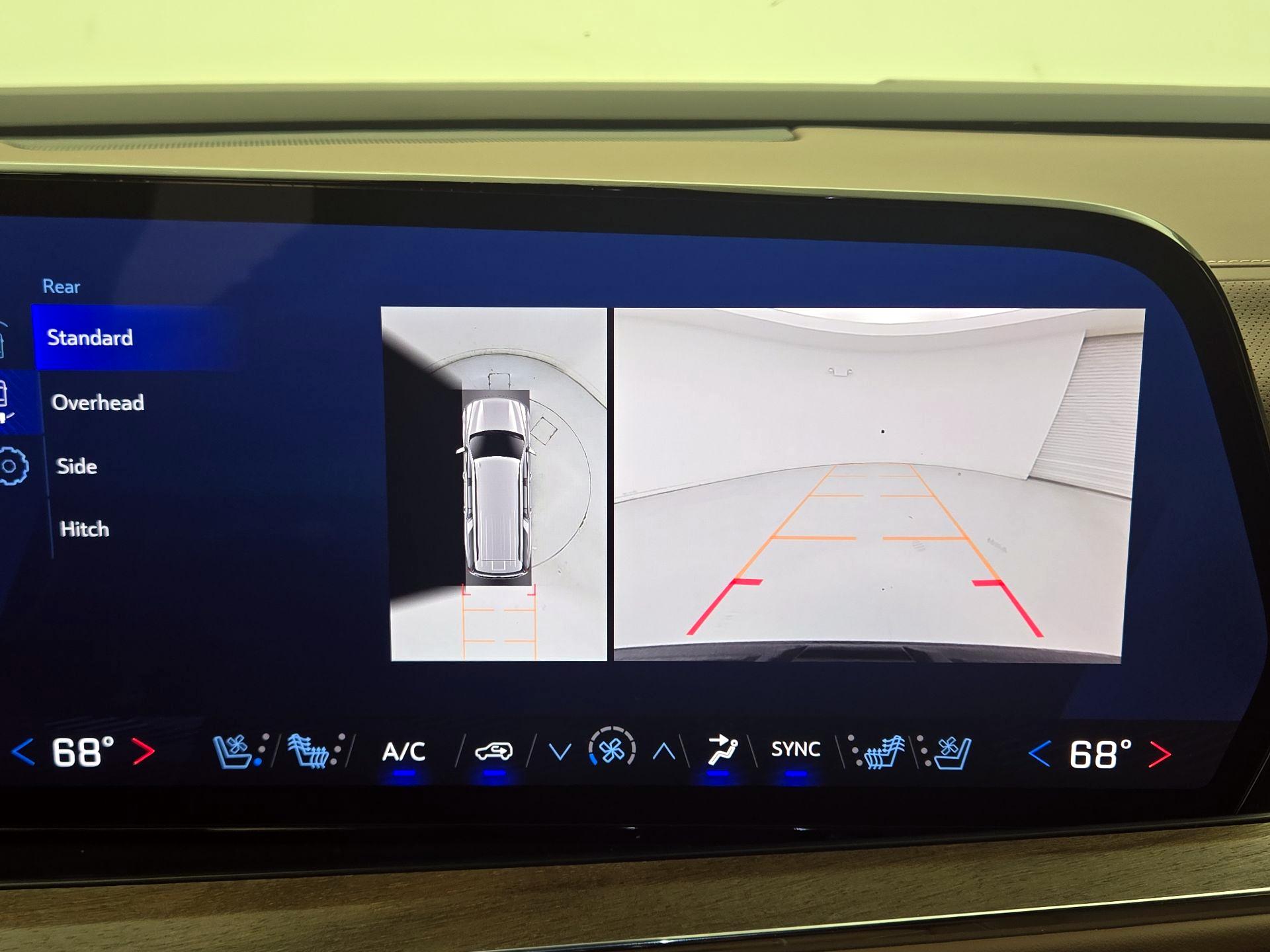 Thumbnail: 2025 Chevrolet Suburban - 14