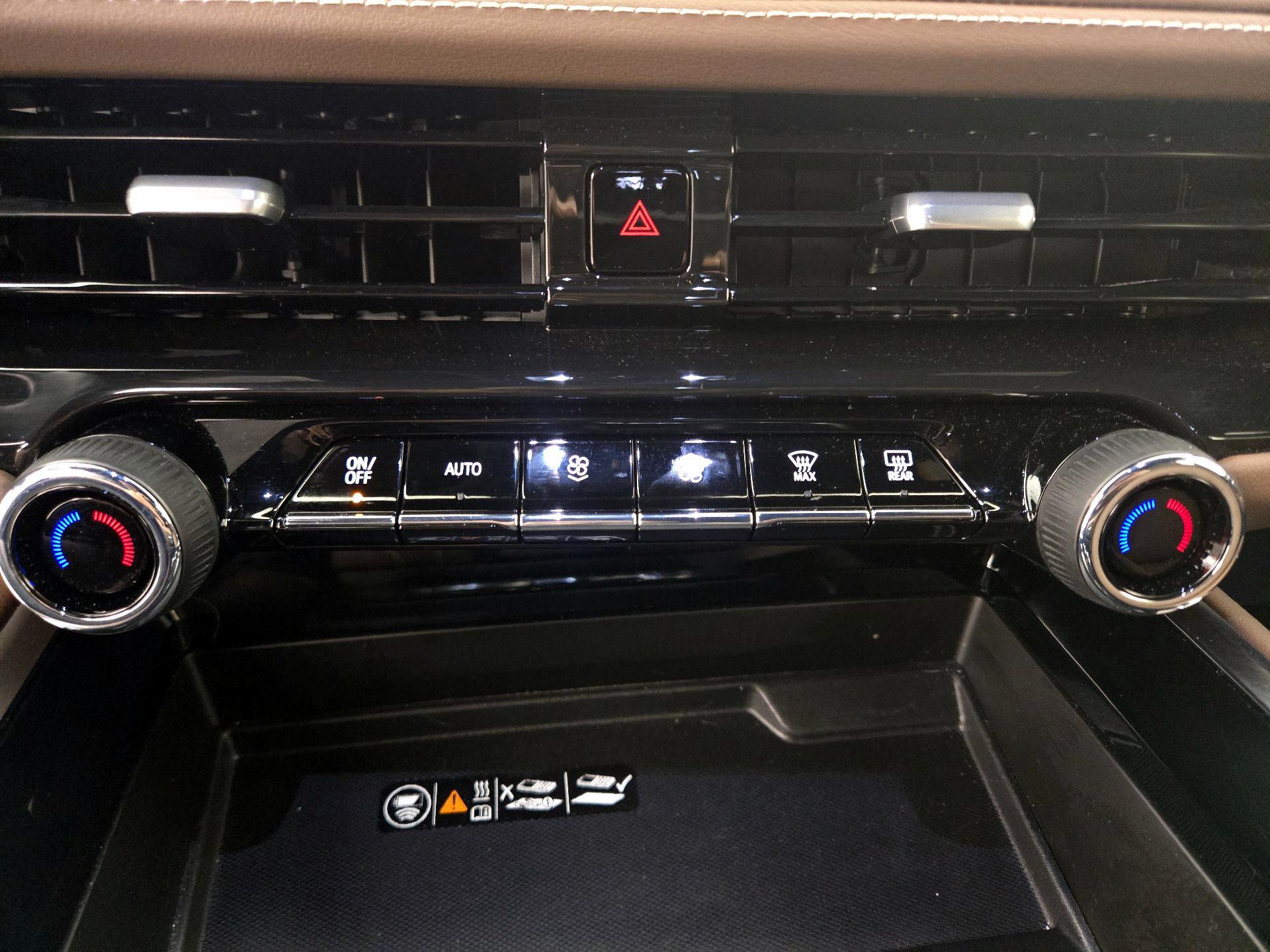 Thumbnail: 2025 Chevrolet Suburban - 16