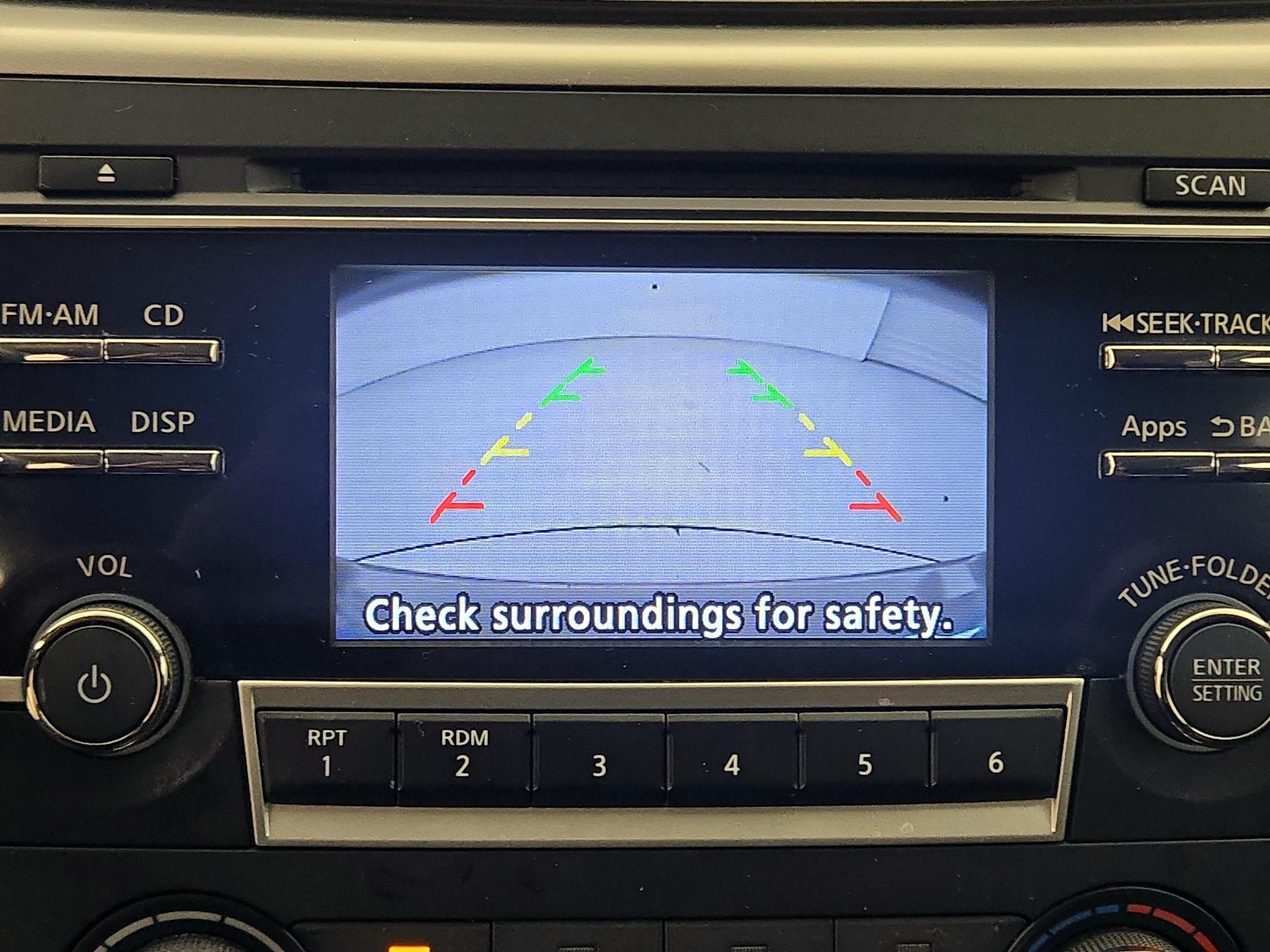 Thumbnail: 2016 Nissan Altima - 14