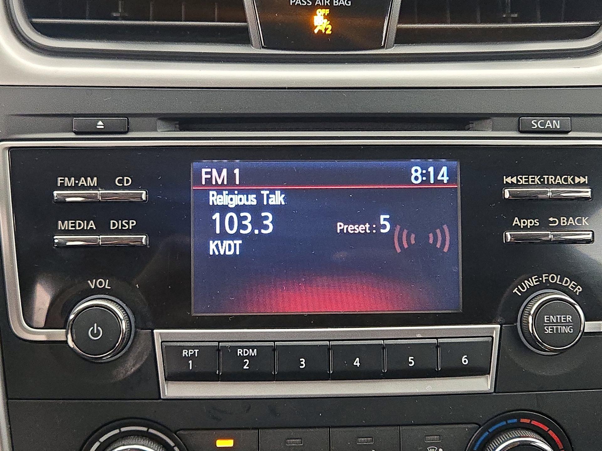 Thumbnail: 2016 Nissan Altima - 15