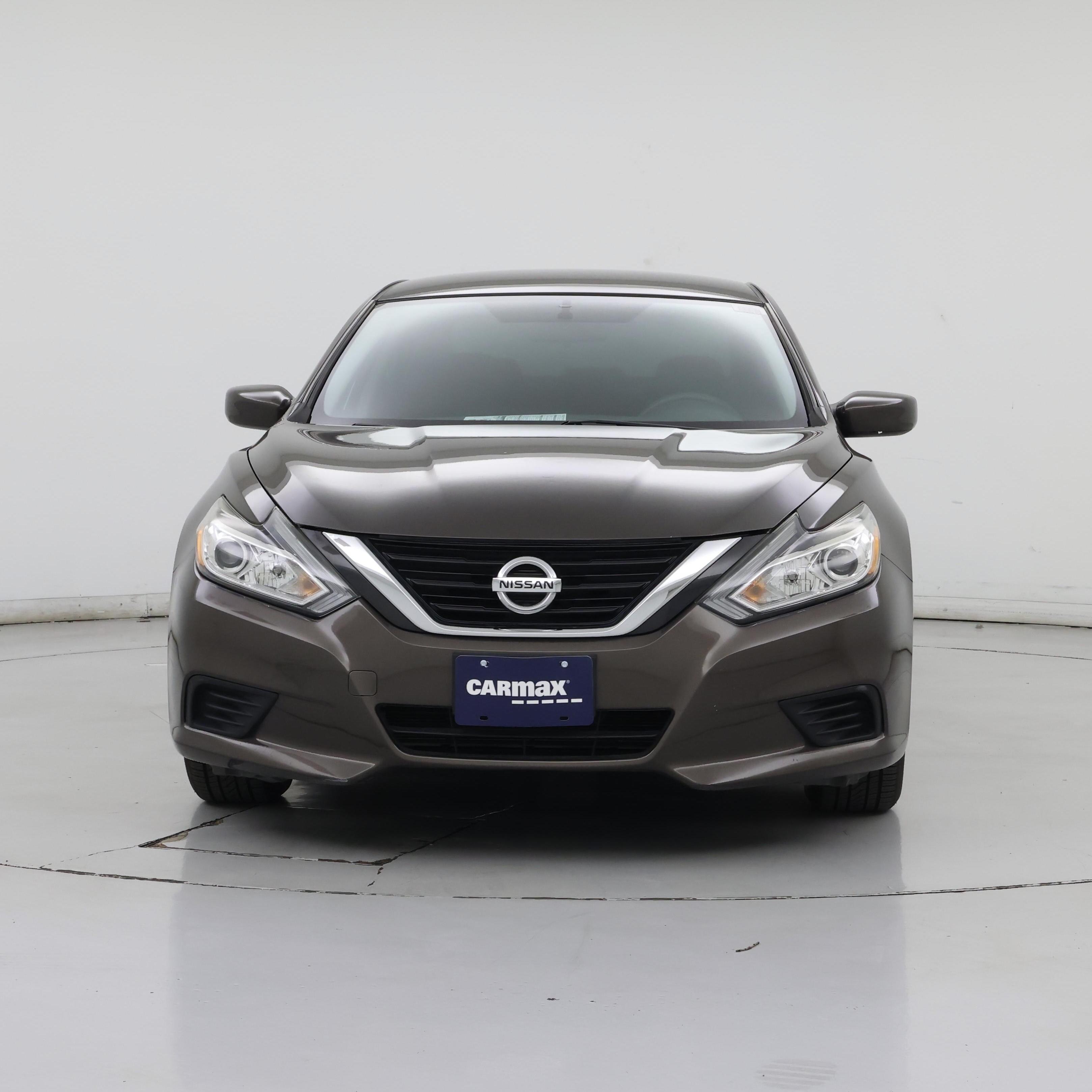 Thumbnail: 2016 Nissan Altima - 5