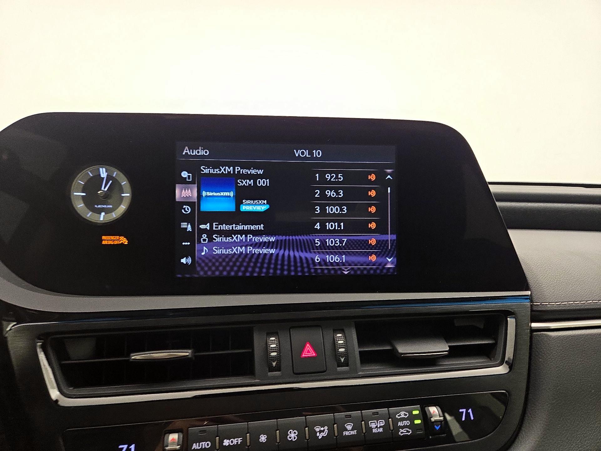 Thumbnail: 2022 Lexus ES - 14