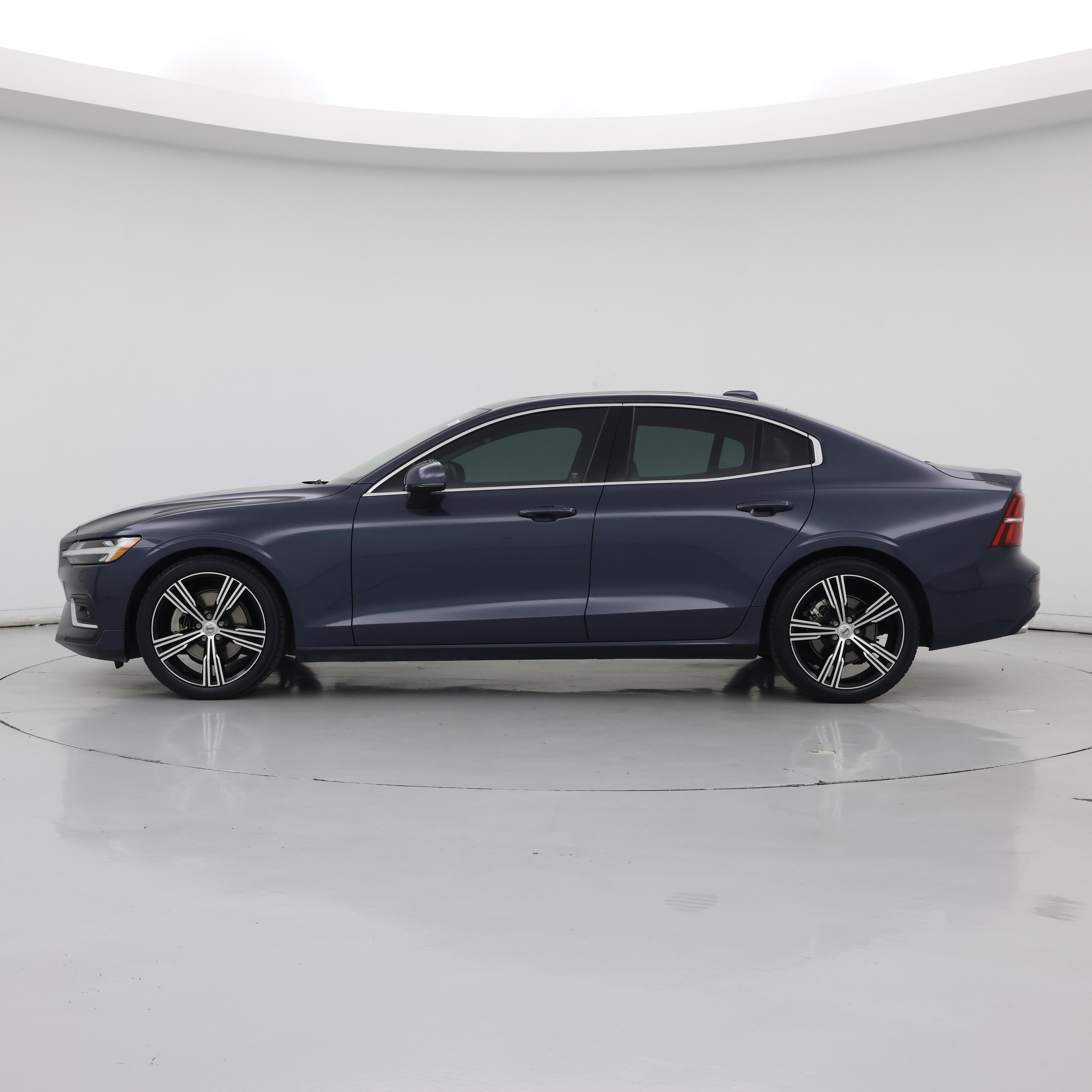 Thumbnail: 2022 Volvo S60 - 3