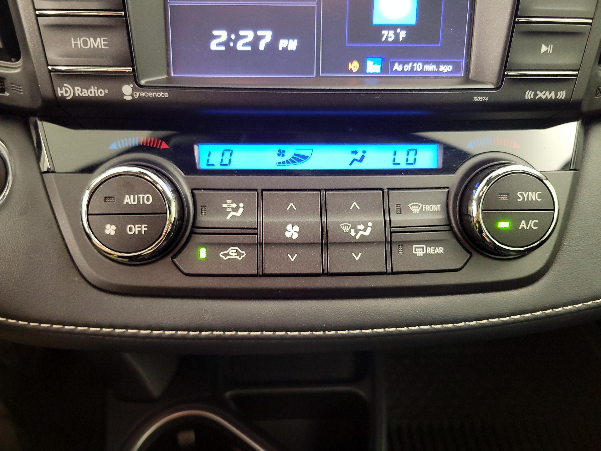 Thumbnail: 2018 Toyota RAV4 - 16