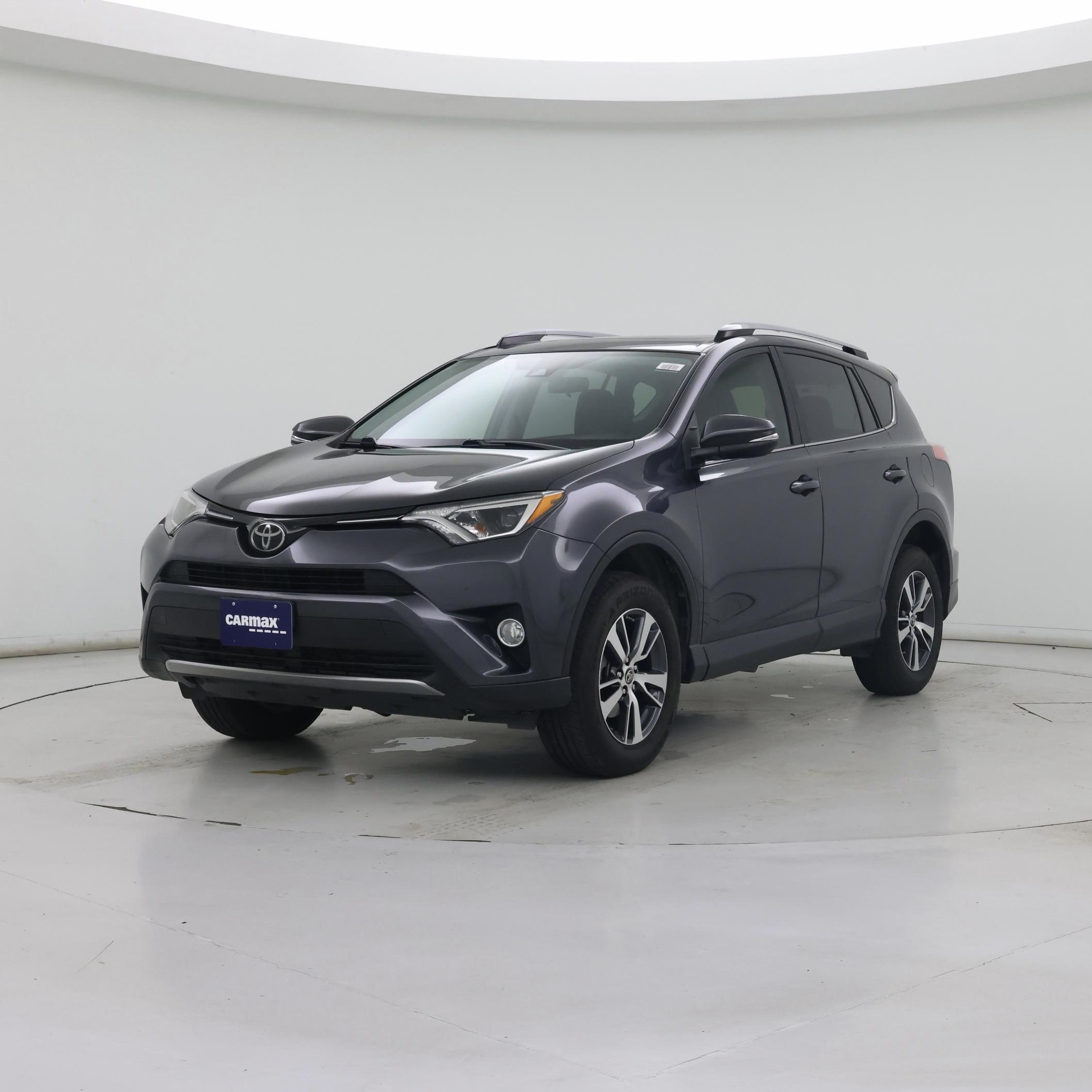 Thumbnail: 2018 Toyota RAV4 - 4