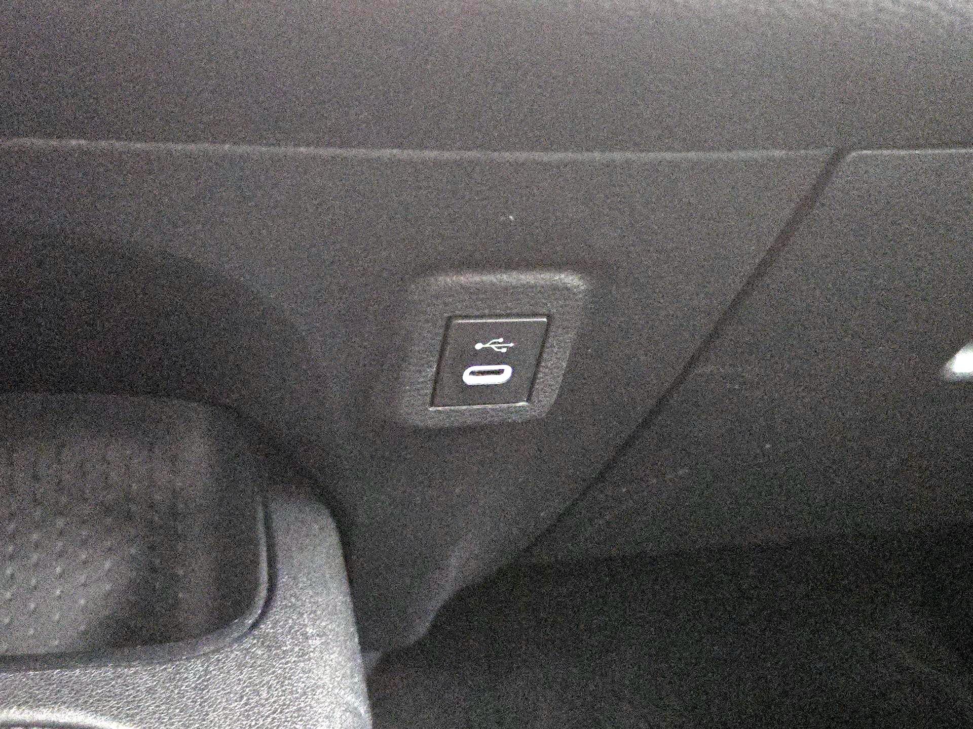 Thumbnail: 2024 Toyota Corolla - 18