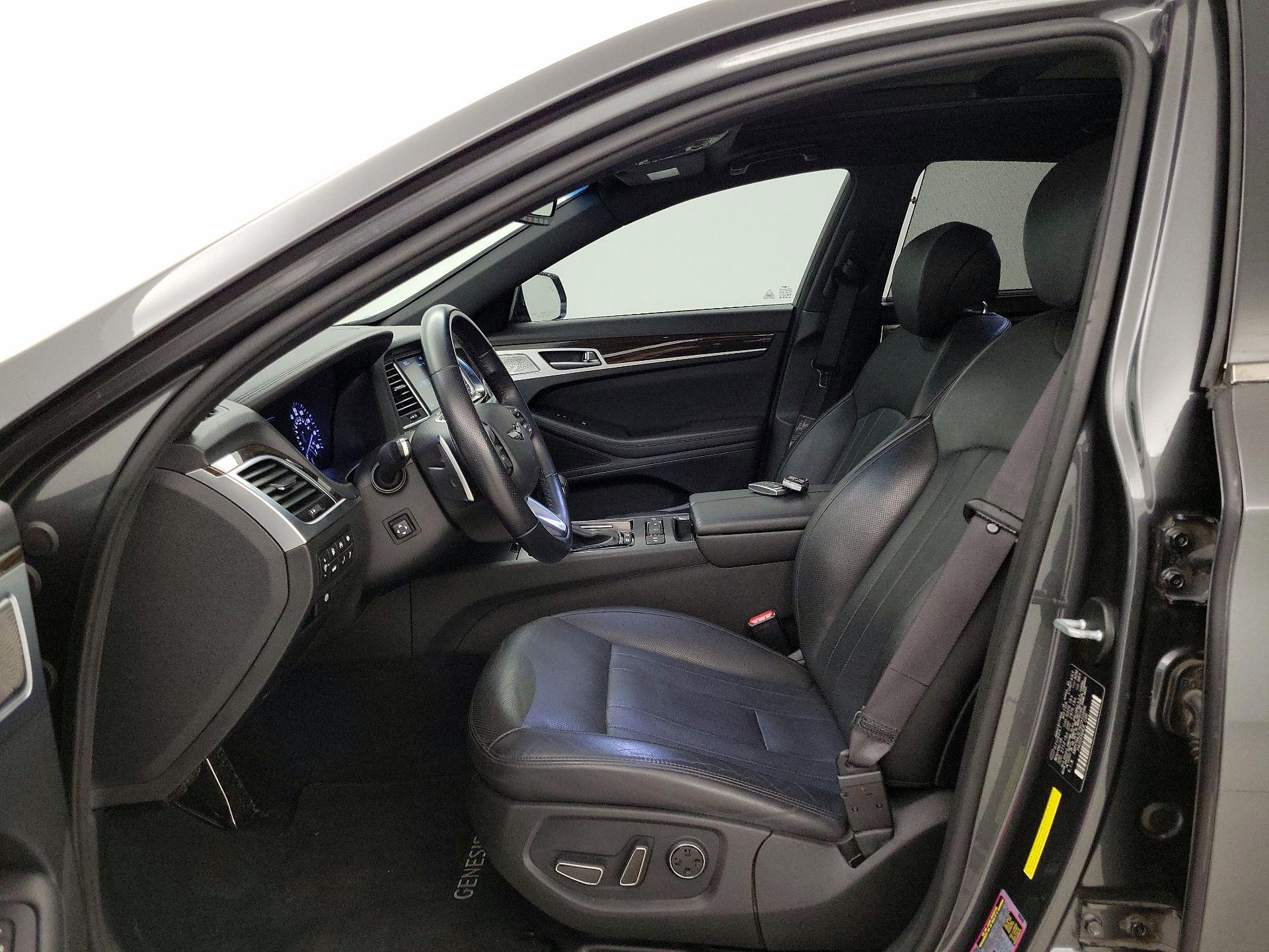 Thumbnail: 2019 Genesis G80 - 11