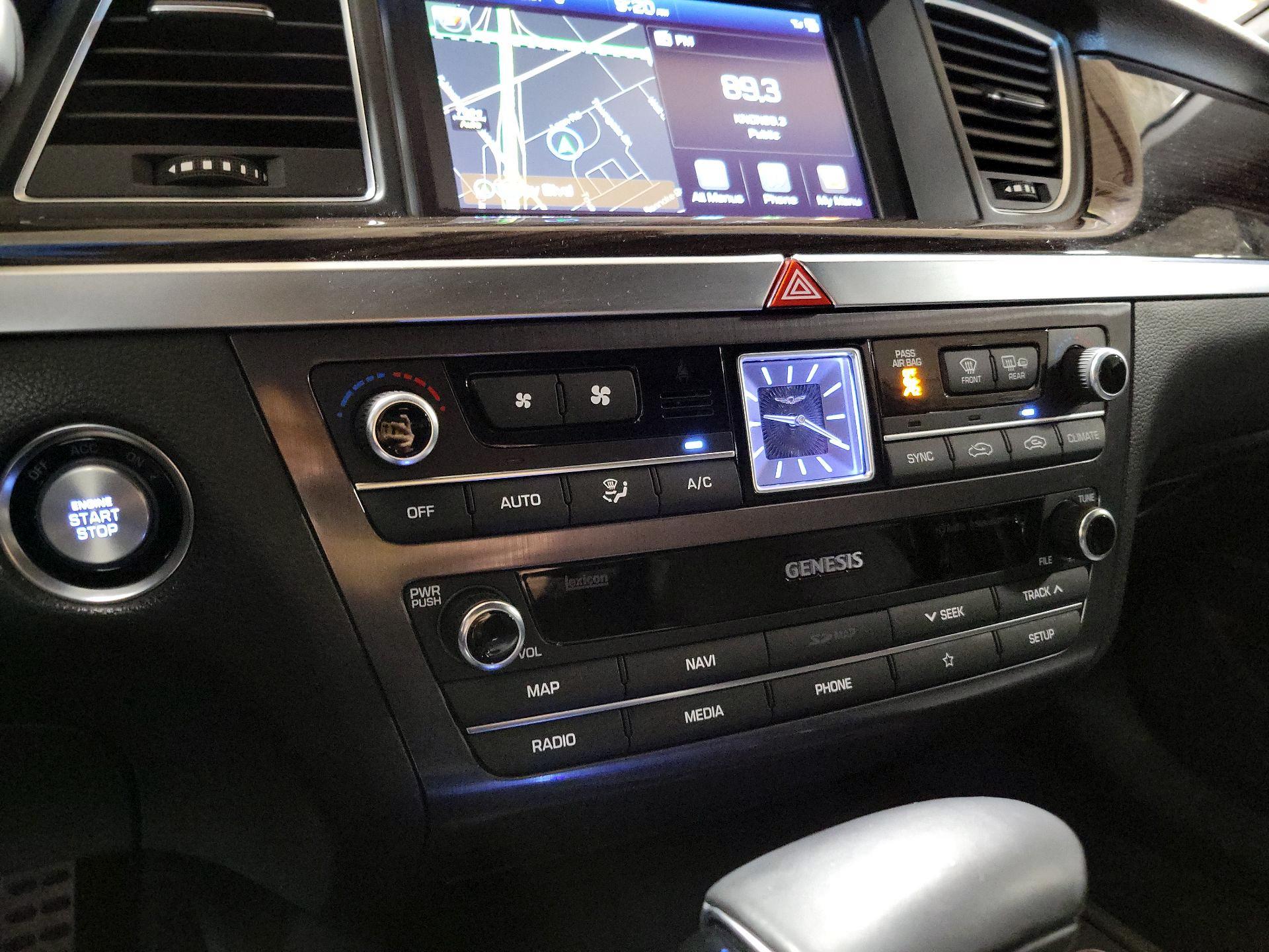 Thumbnail: 2019 Genesis G80 - 16