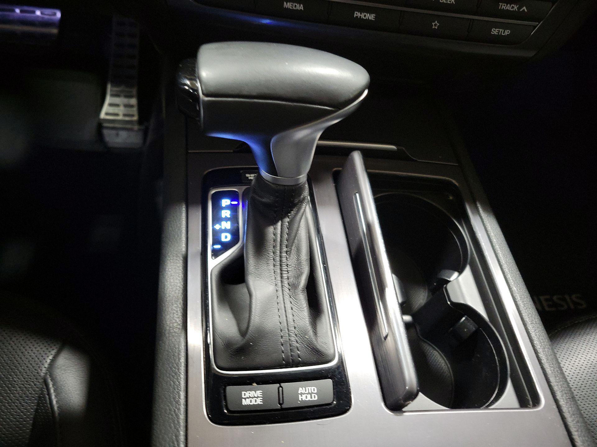 Thumbnail: 2019 Genesis G80 - 17