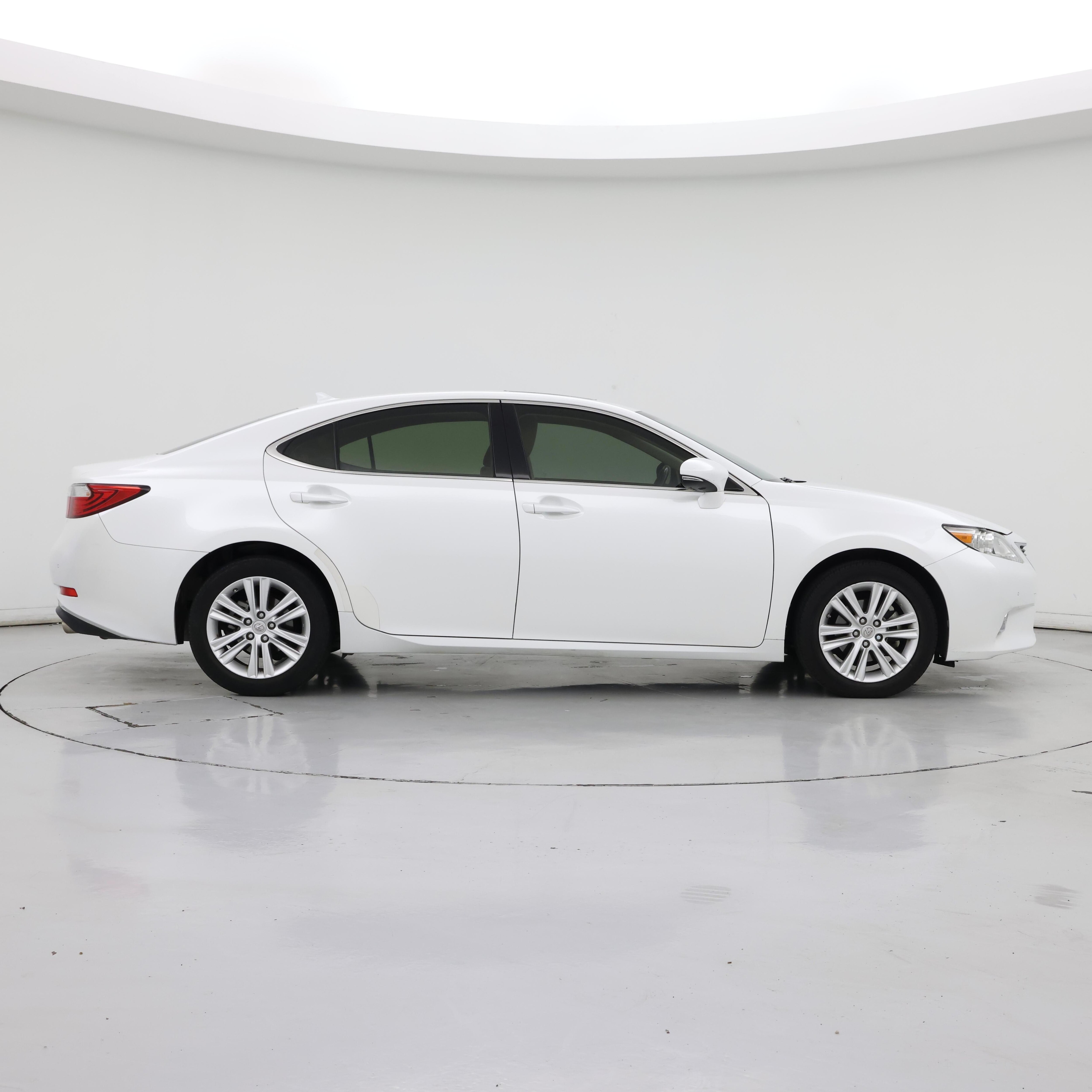 Thumbnail: 2014 Lexus ES - 7