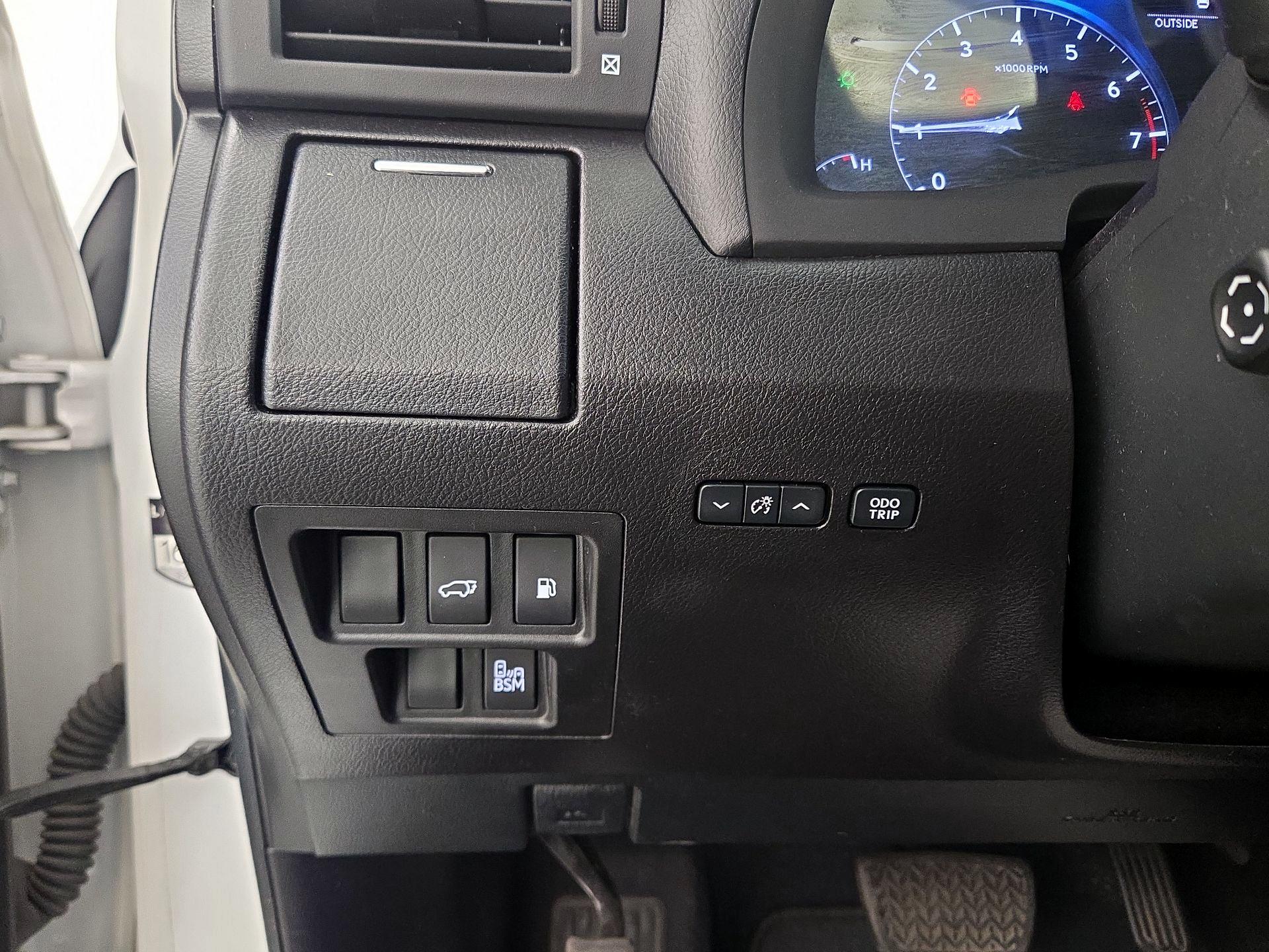 Thumbnail: 2015 Lexus RX - 13