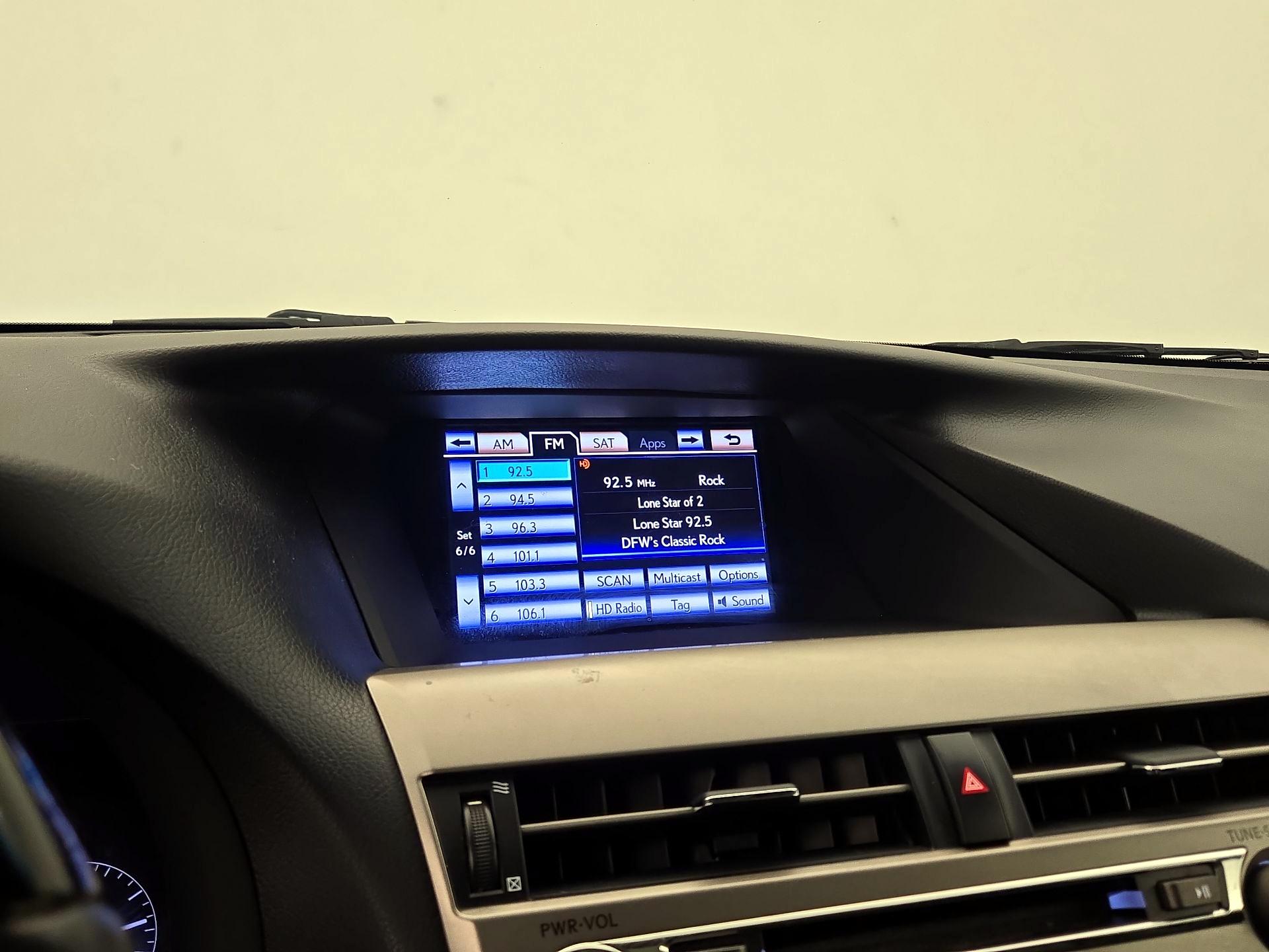 Thumbnail: 2015 Lexus RX - 16