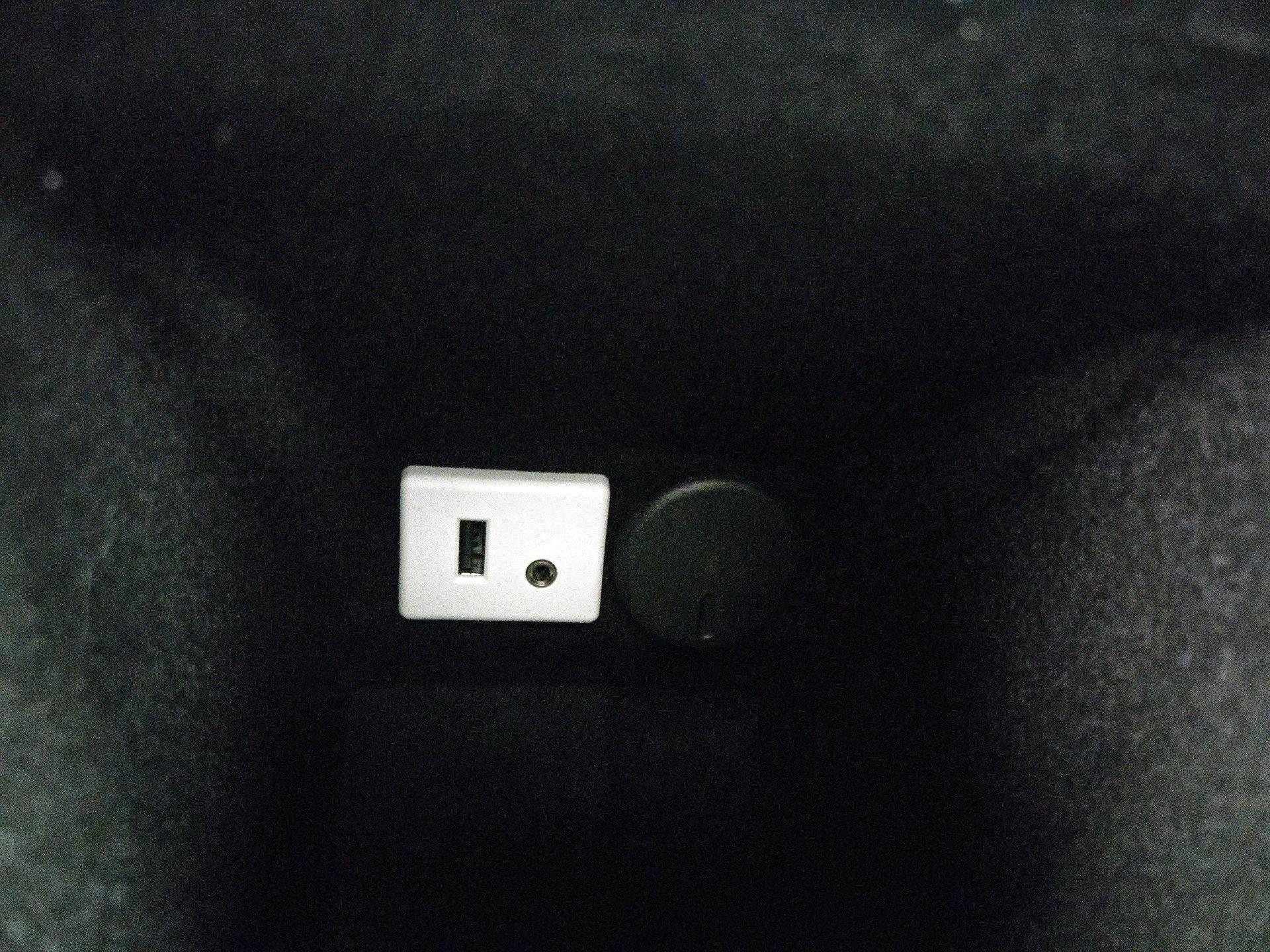 Thumbnail: 2015 Cadillac SRX - 19