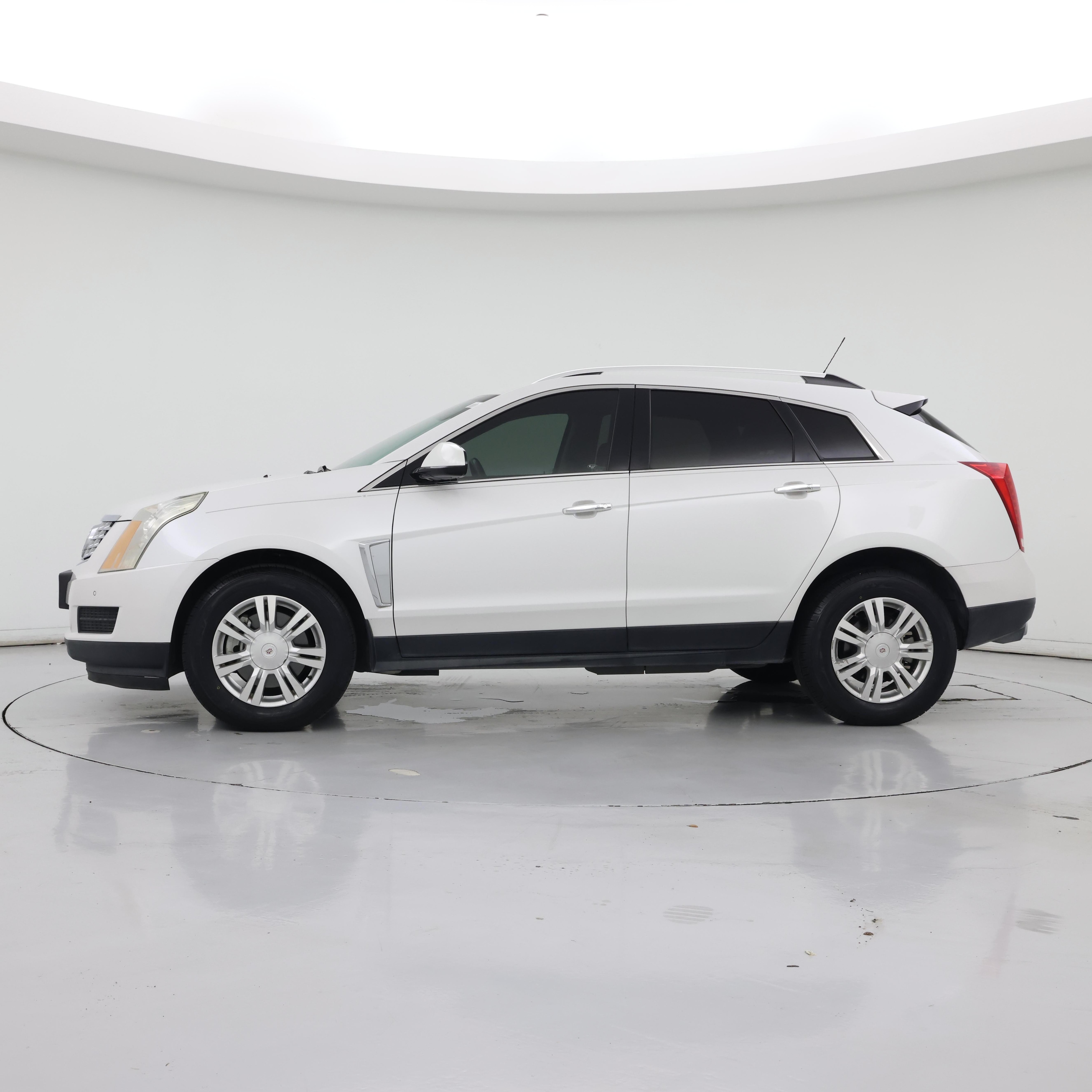 Thumbnail: 2015 Cadillac SRX - 3