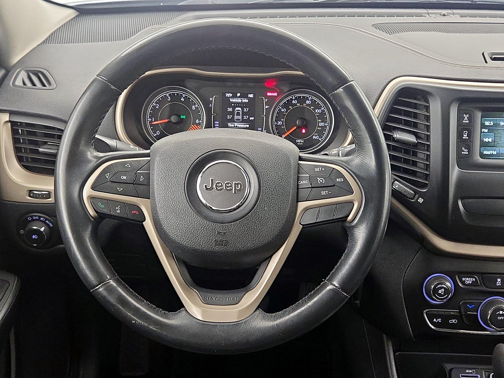 Thumbnail: 2015 Jeep Cherokee - 10