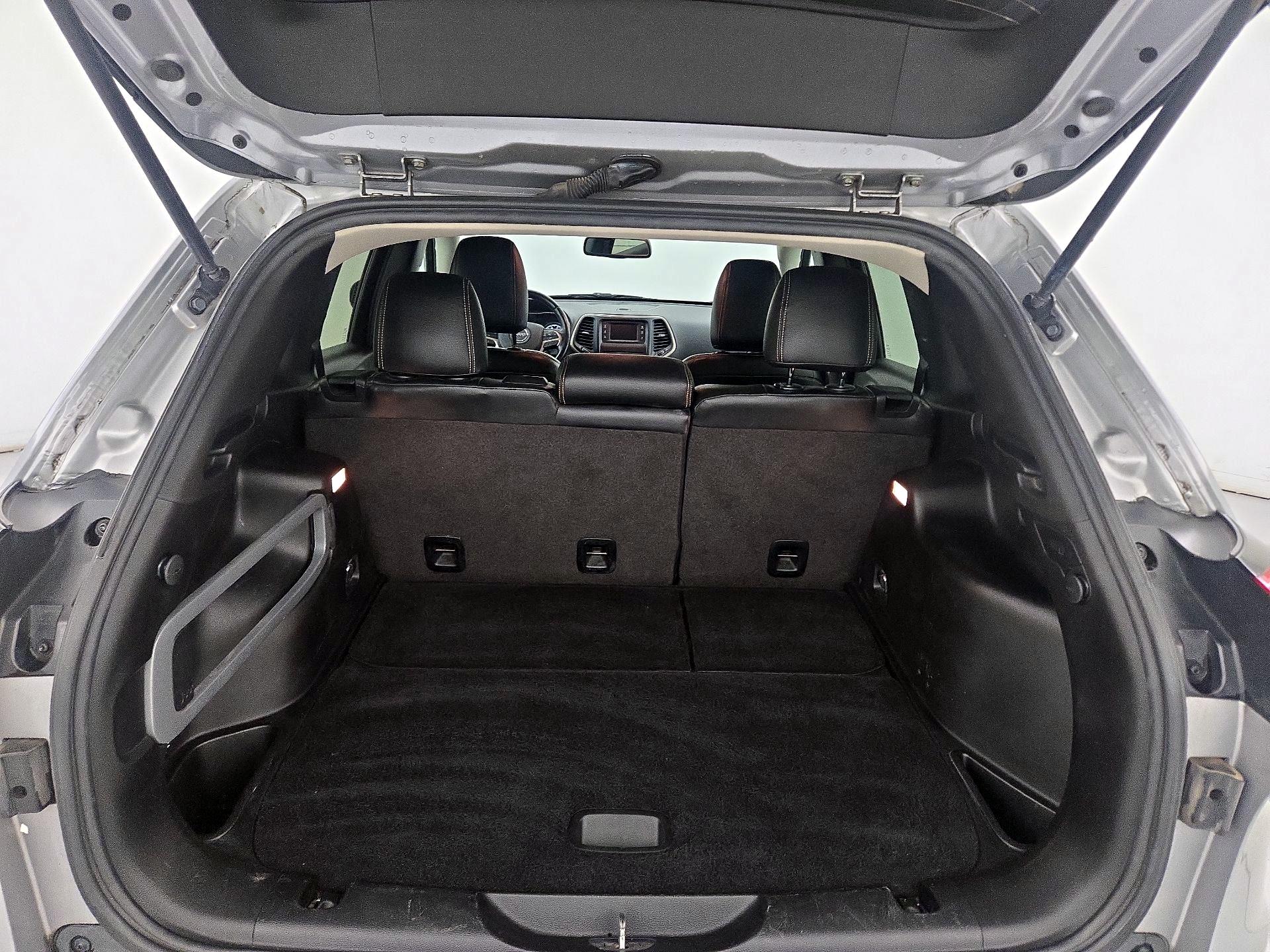 Thumbnail: 2015 Jeep Cherokee - 20