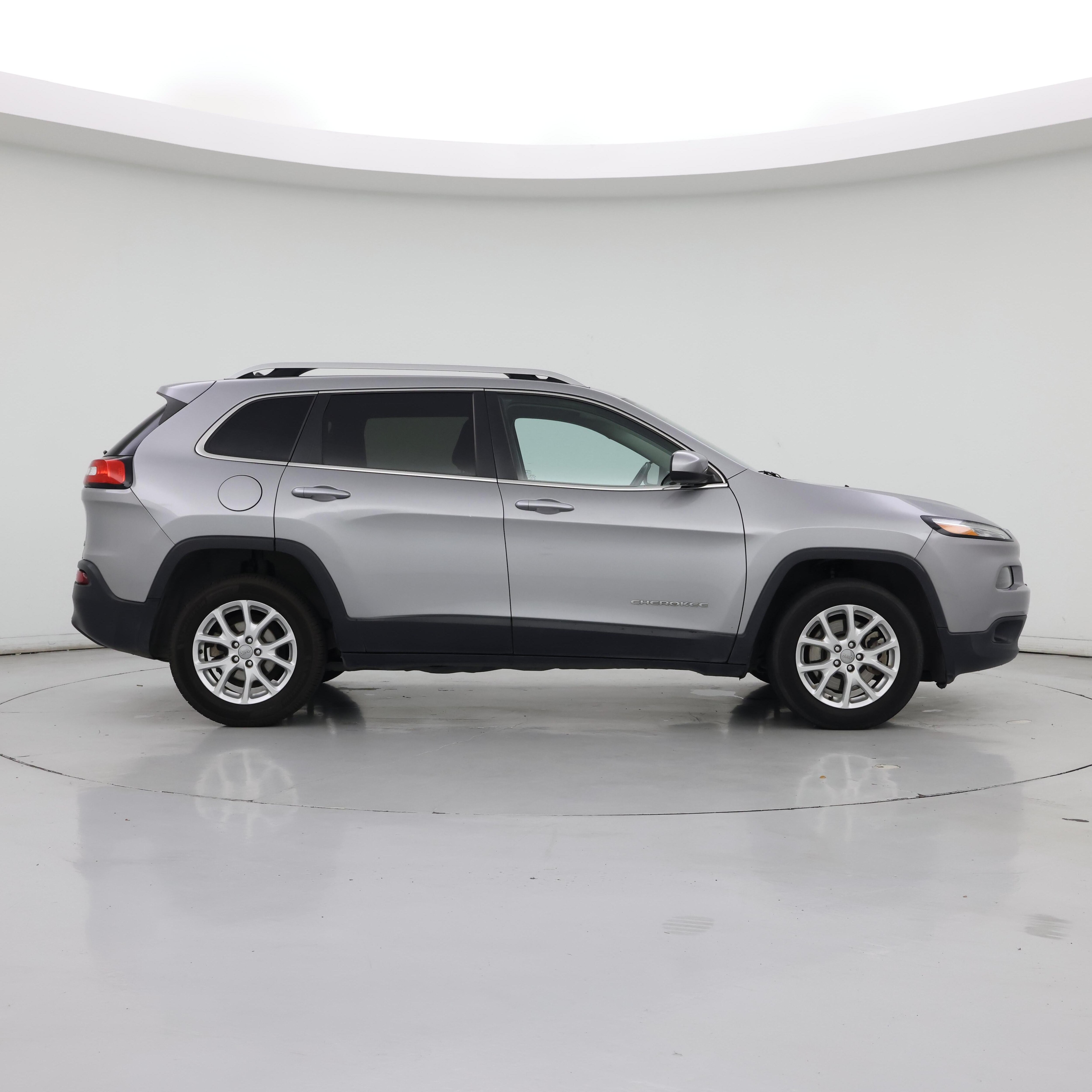 Thumbnail: 2015 Jeep Cherokee - 7