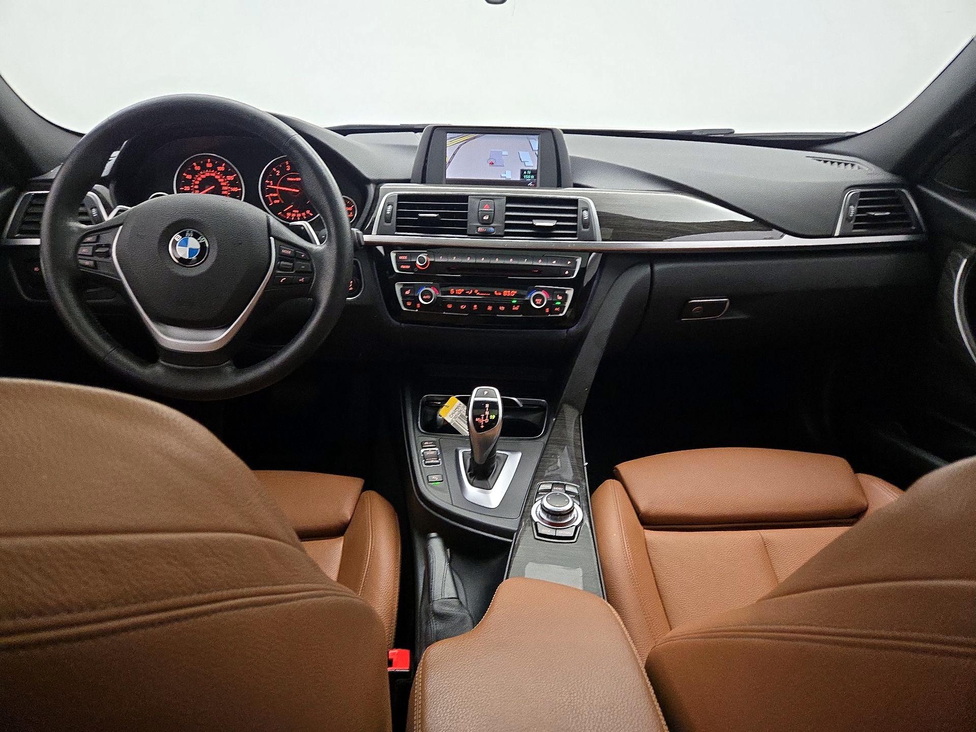 Thumbnail: 2016 BMW 3 Series - 9