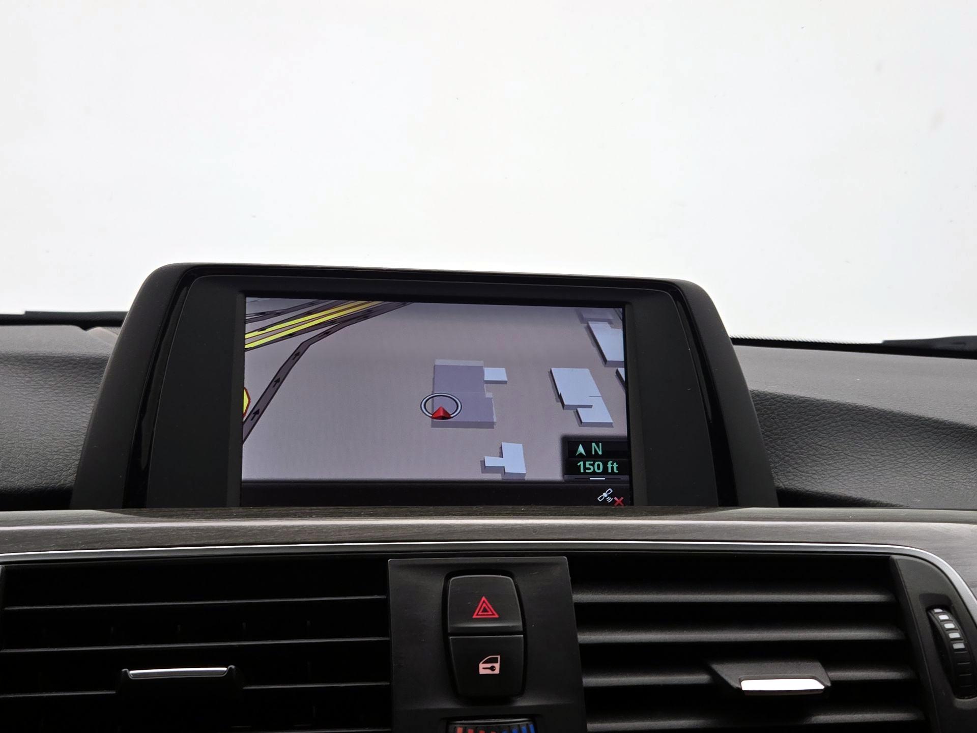 Thumbnail: 2016 BMW 3 Series - 14