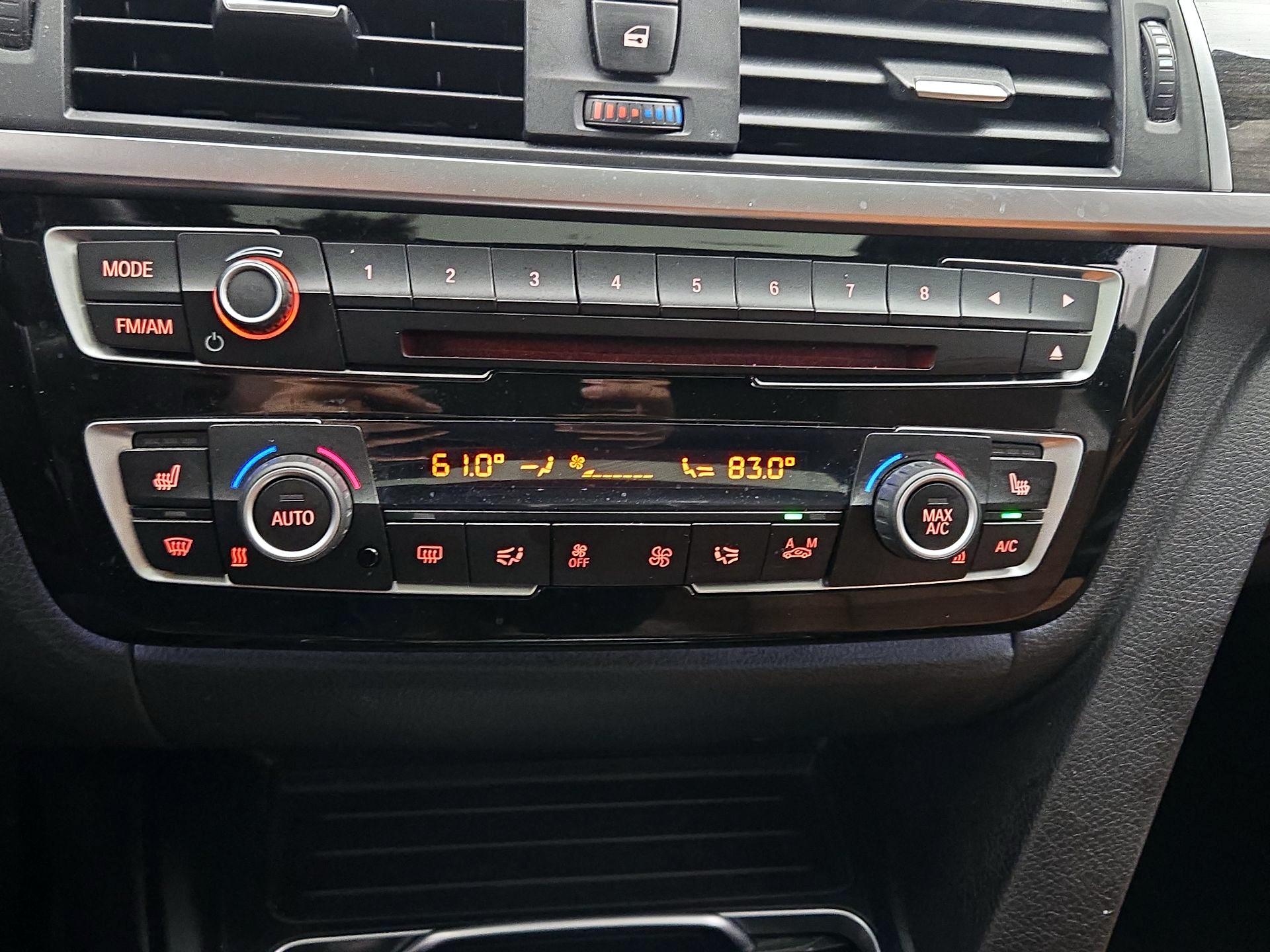 Thumbnail: 2016 BMW 3 Series - 17