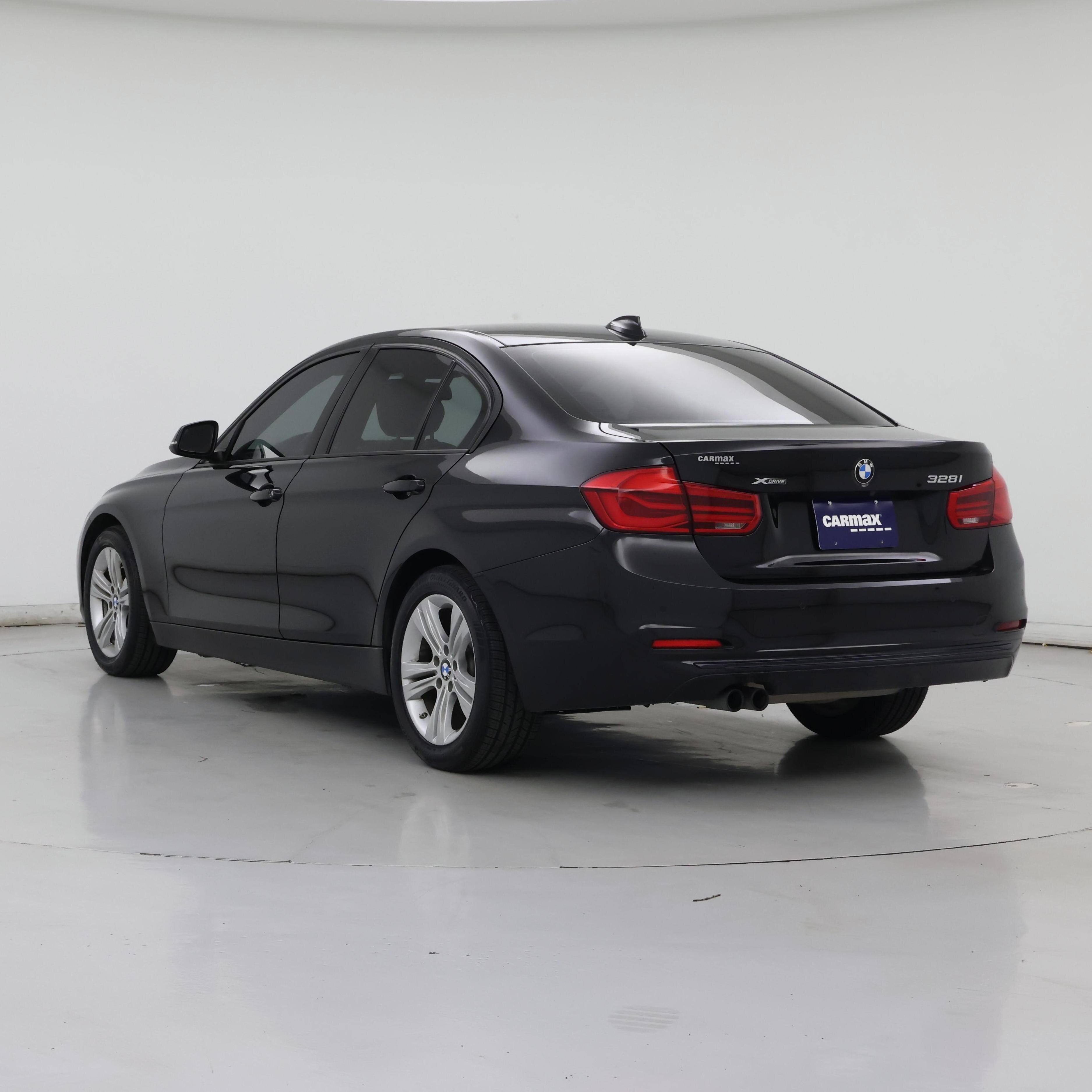 Thumbnail: 2016 BMW 3 Series - 2