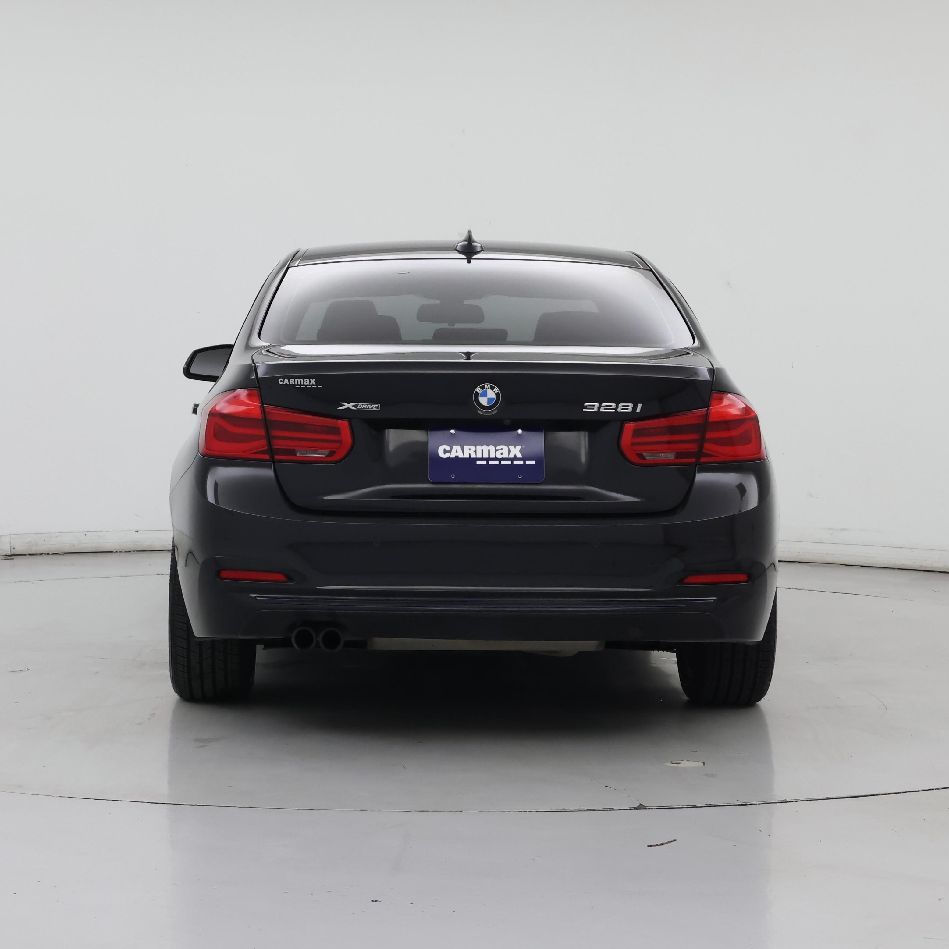 Thumbnail: 2016 BMW 3 Series - 6