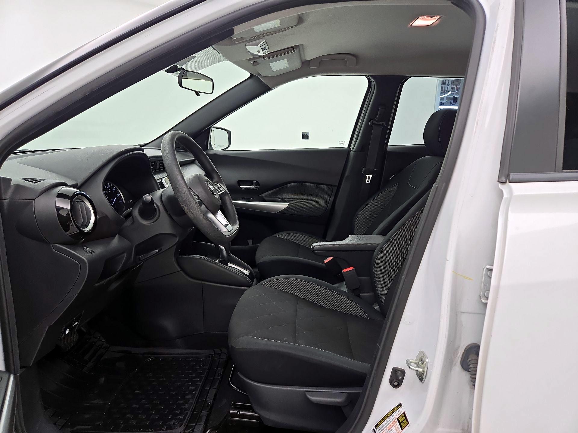 Thumbnail: 2019 Nissan Kicks - 11