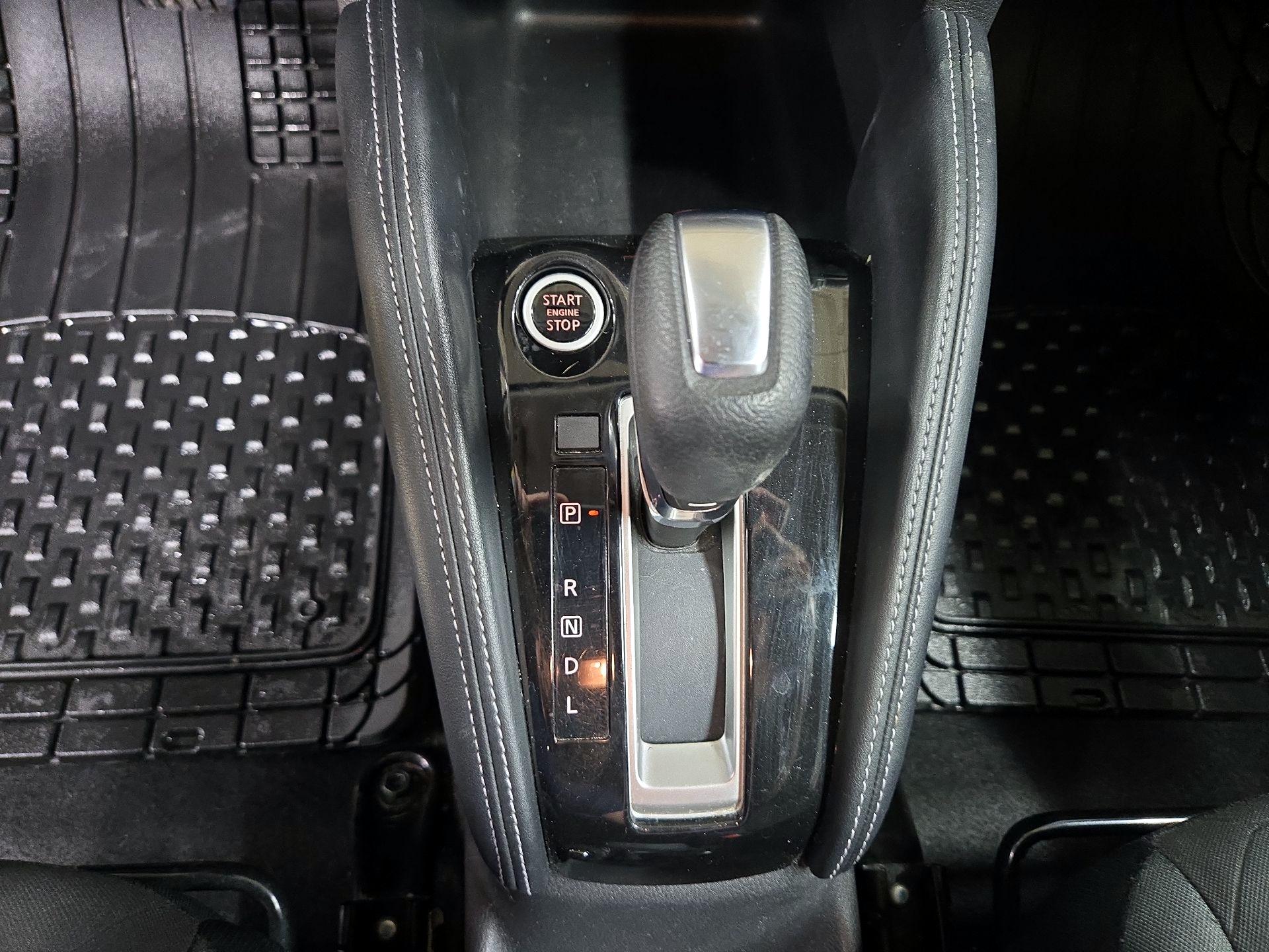 Thumbnail: 2019 Nissan Kicks - 17