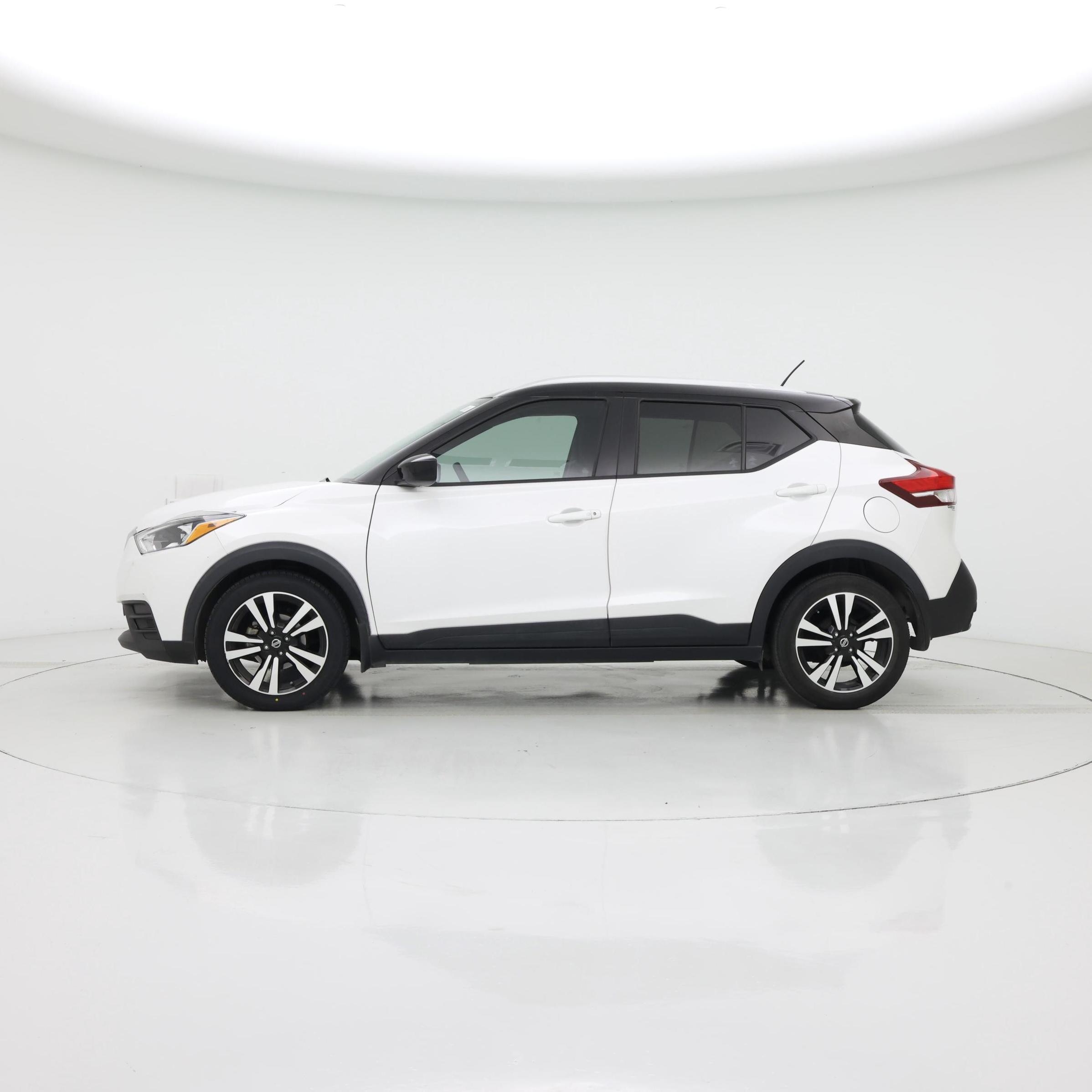 Thumbnail: 2019 Nissan Kicks - 3