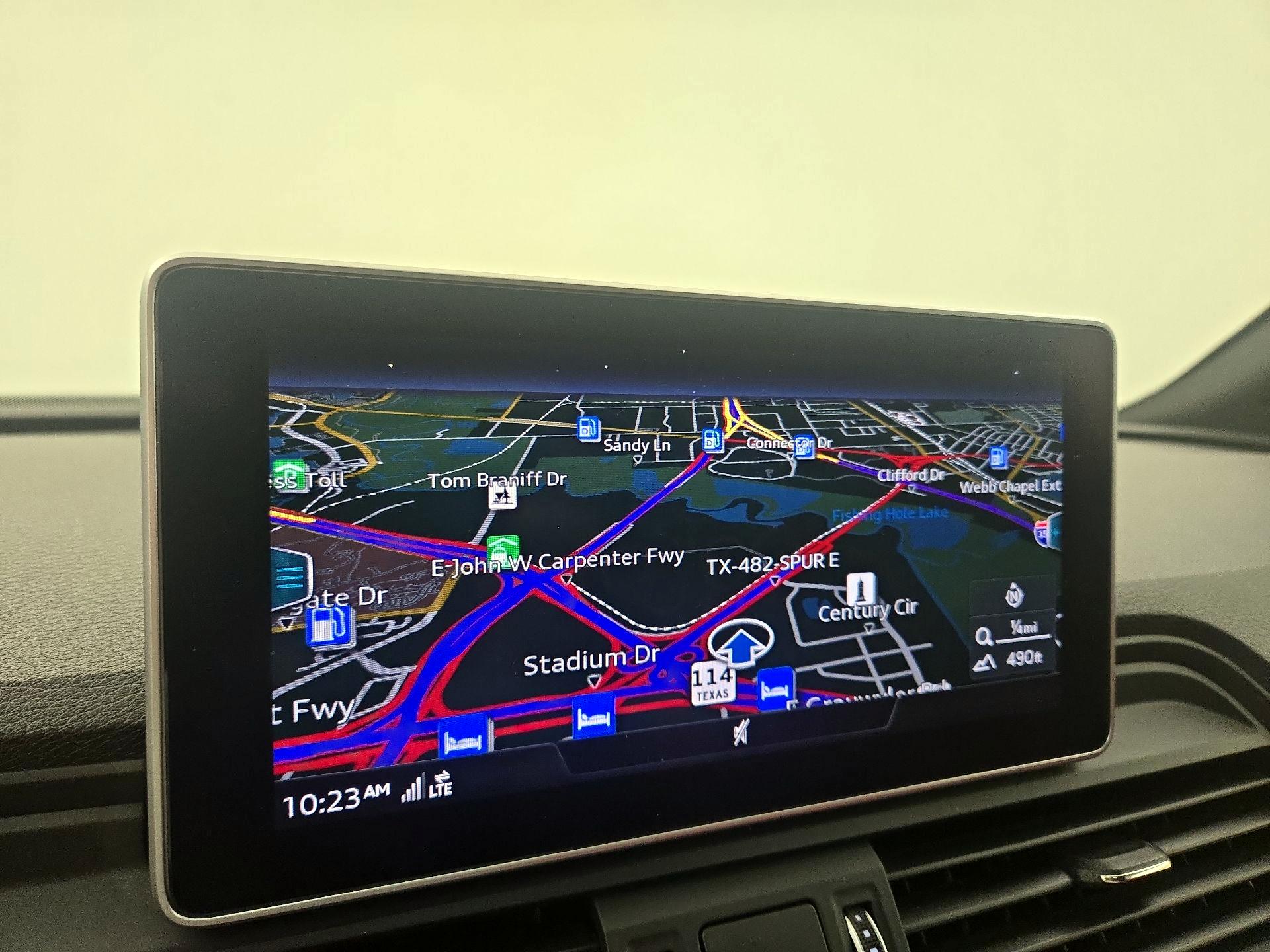 Thumbnail: 2020 Audi SQ5 - 14