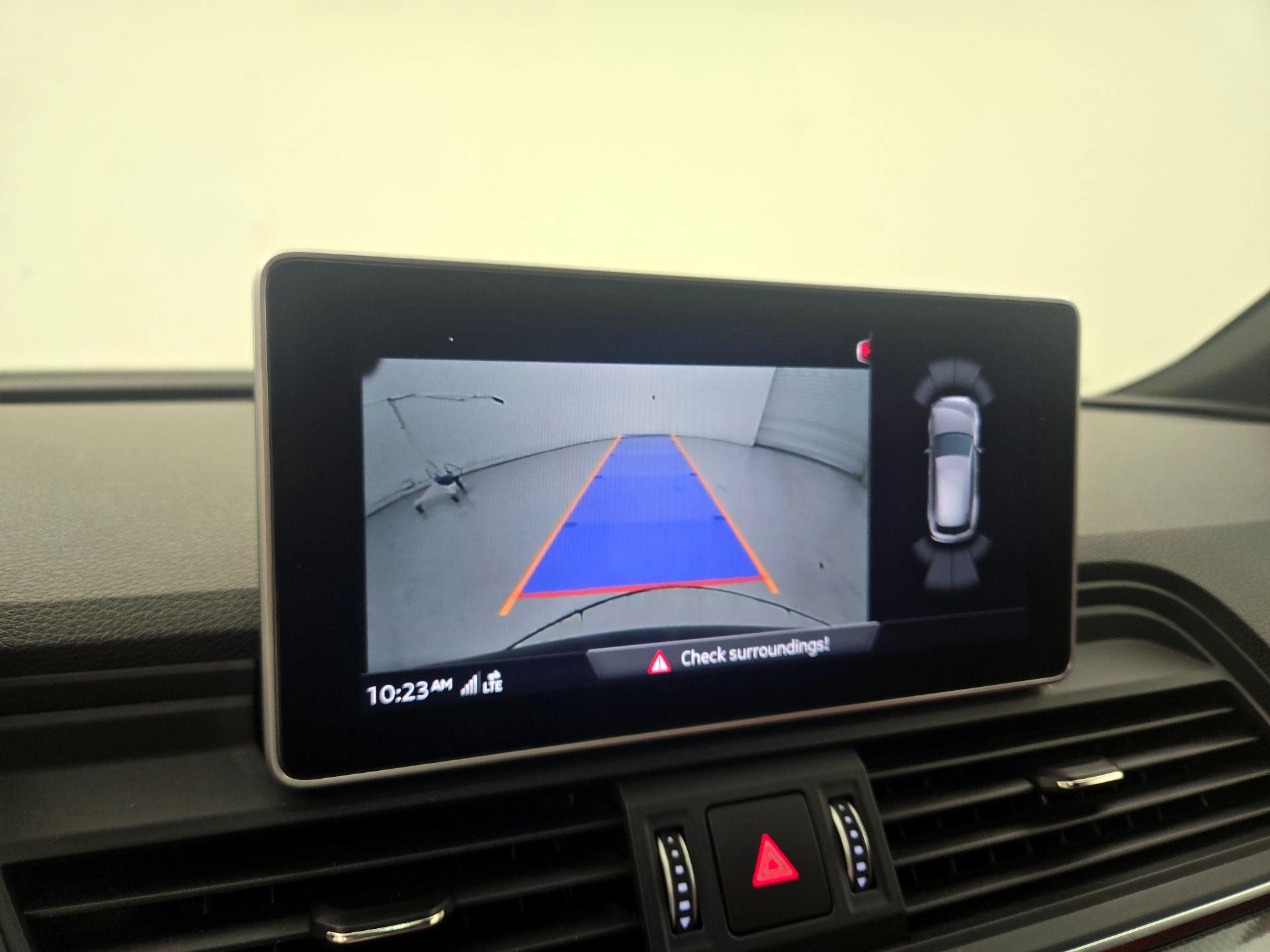 Thumbnail: 2020 Audi SQ5 - 15