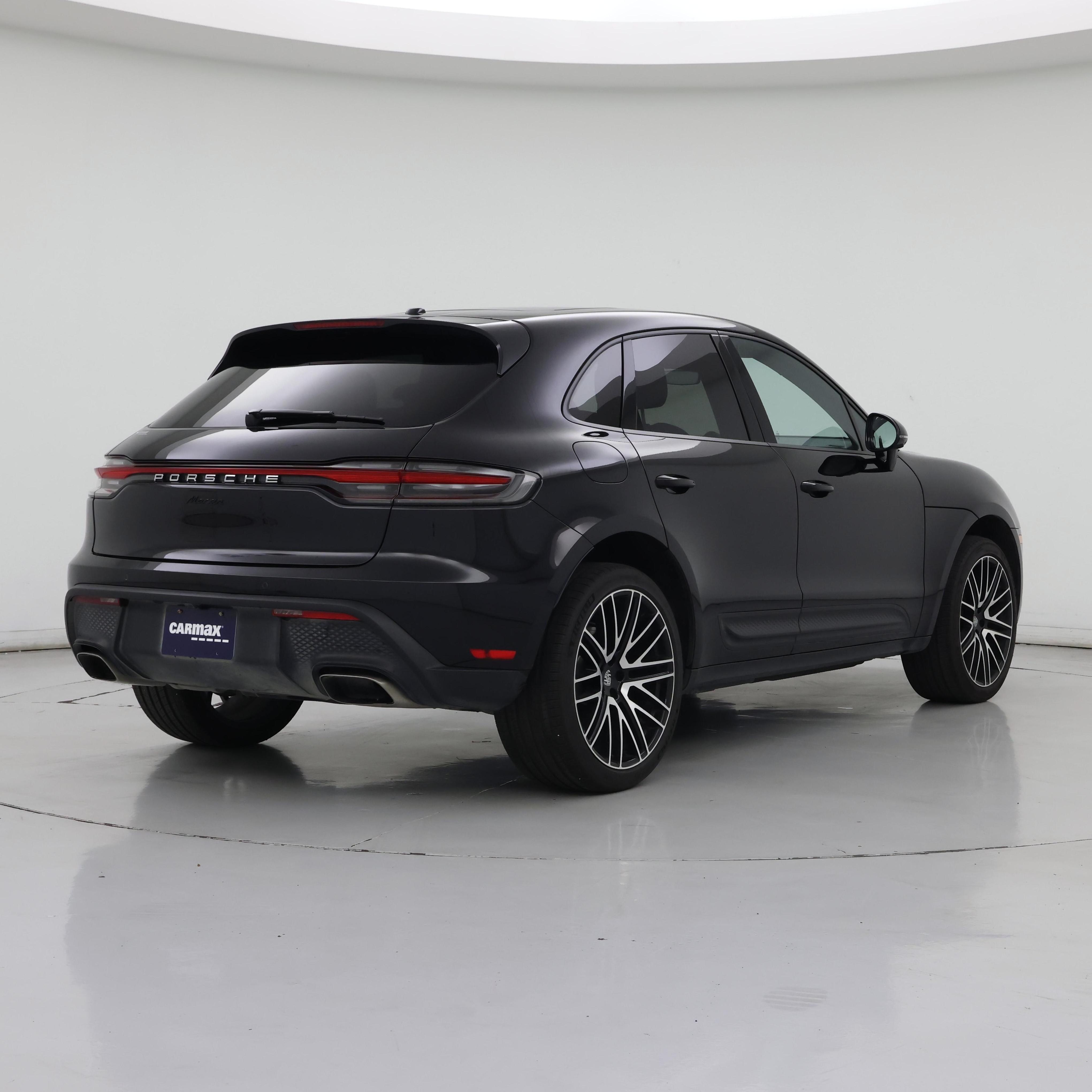 Thumbnail: 2023 Porsche Macan - 8