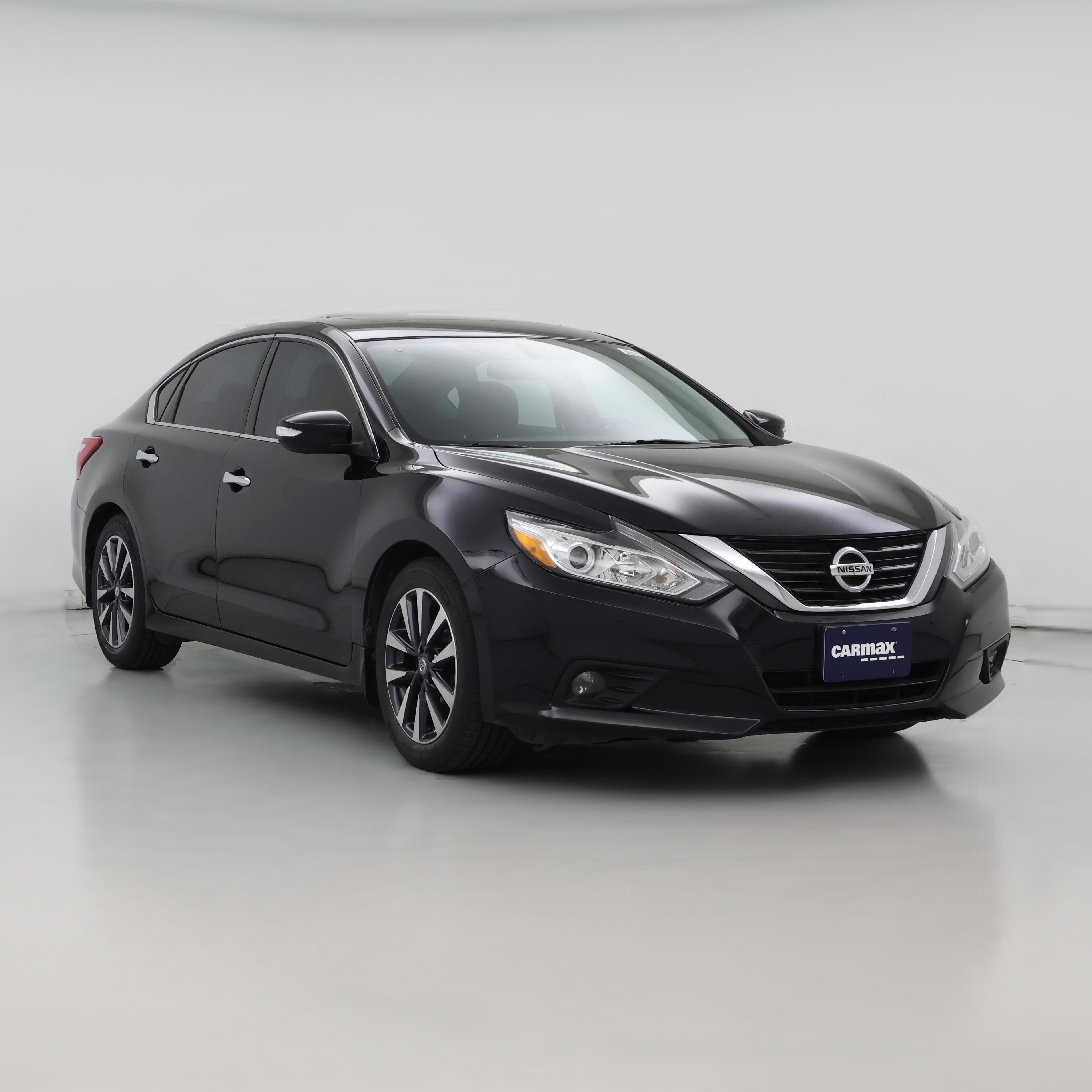 Thumbnail: 2016 Nissan Altima - 1