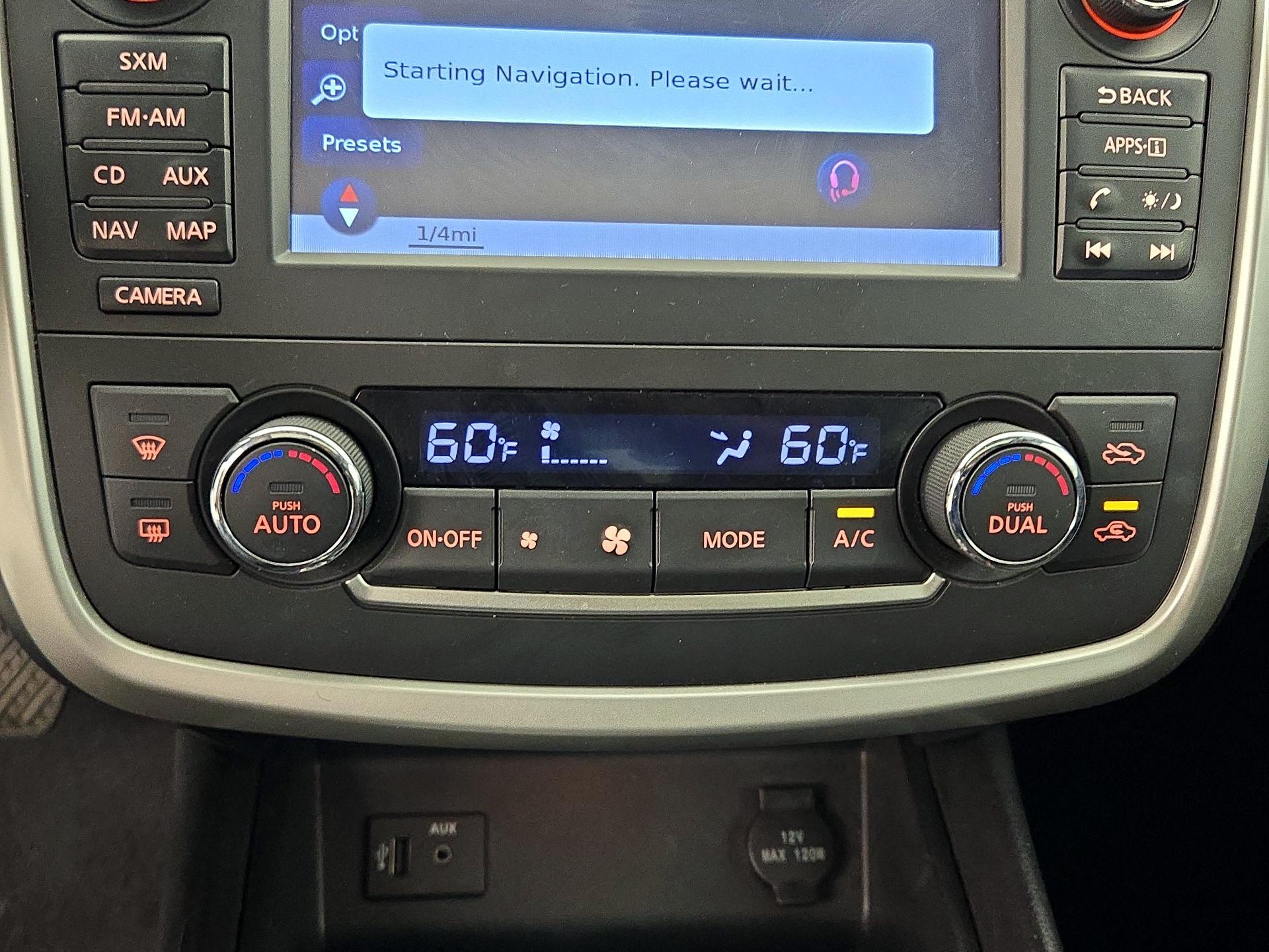 Thumbnail: 2016 Nissan Altima - 17