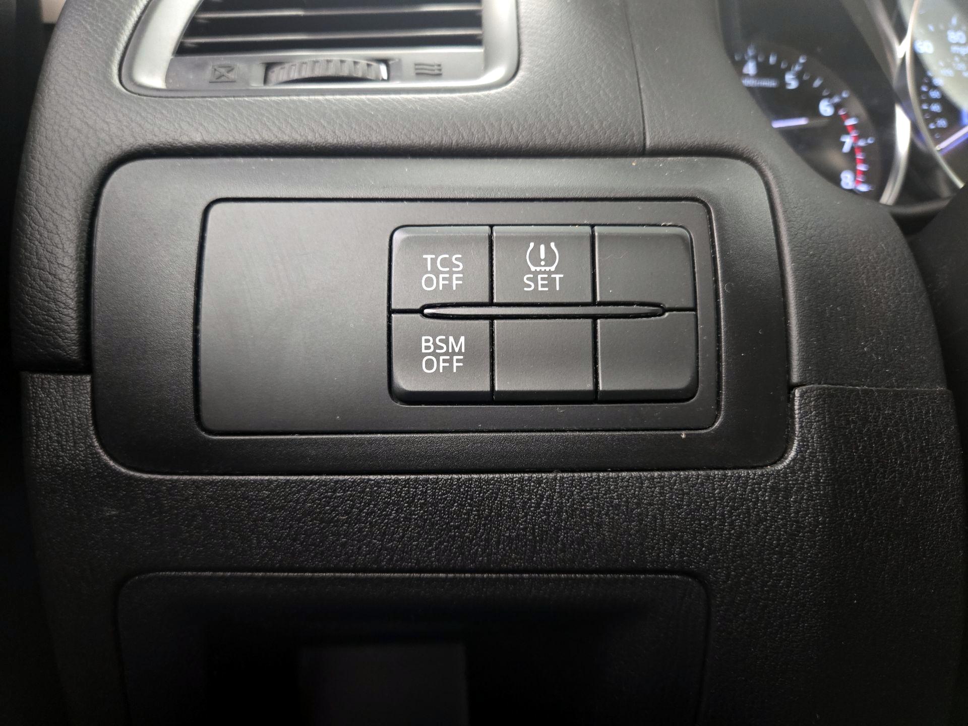 Thumbnail: 2015 Mazda CX-5 - 13