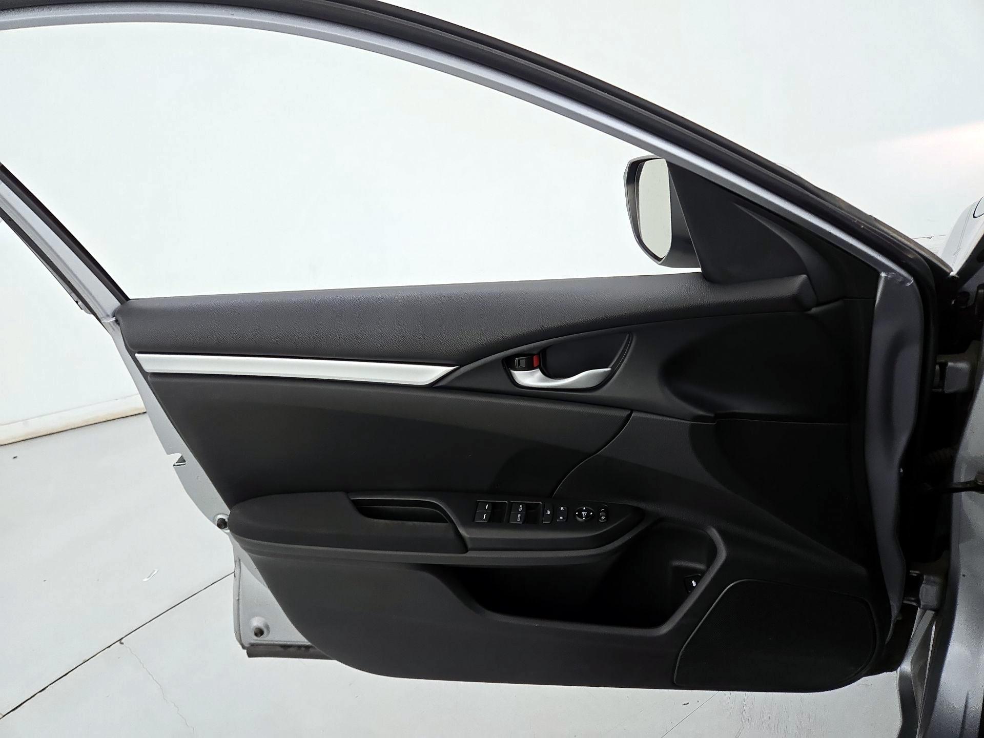 Thumbnail: 2017 Honda Civic - 12