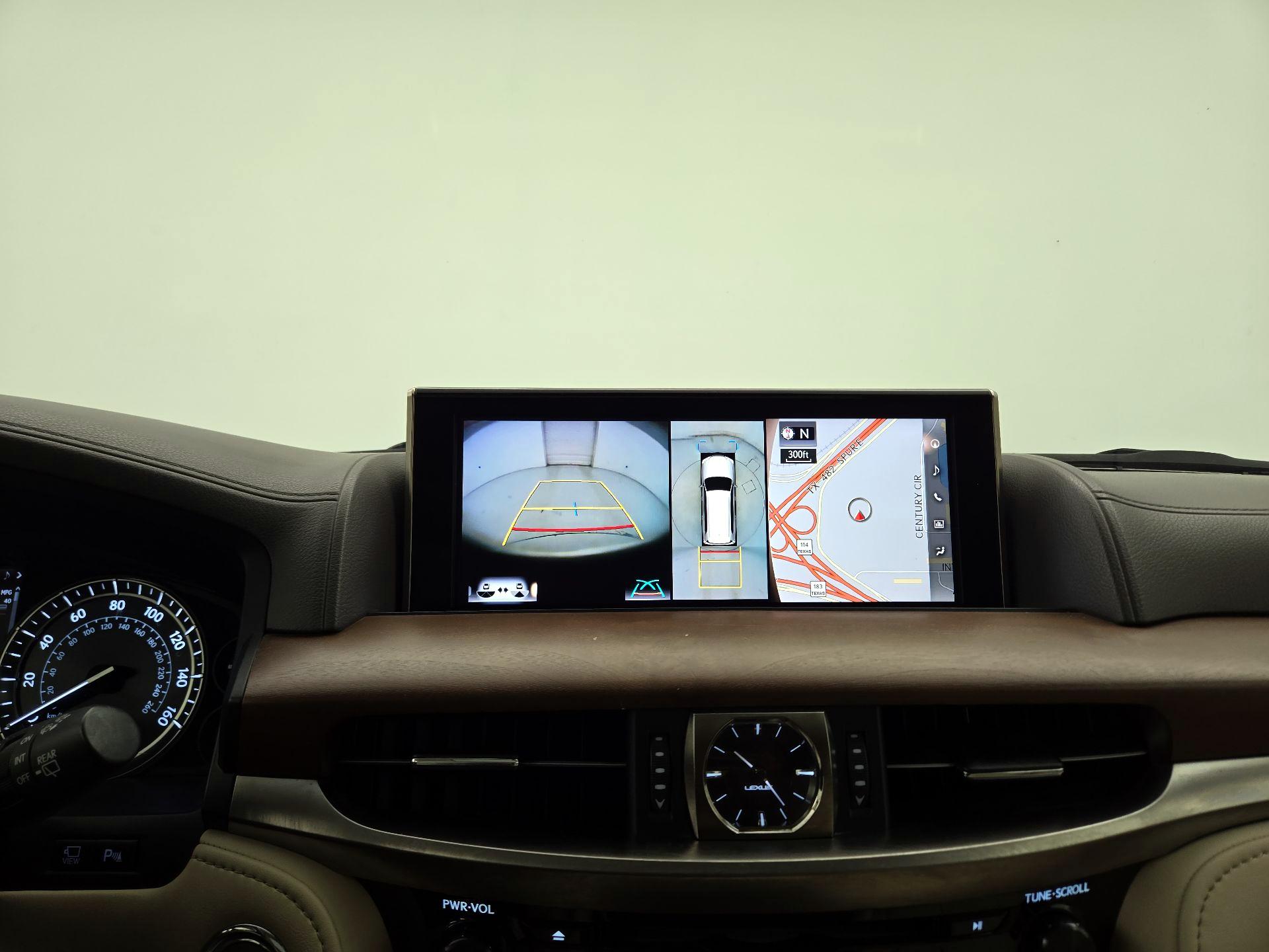 Thumbnail: 2017 Lexus LX - 15