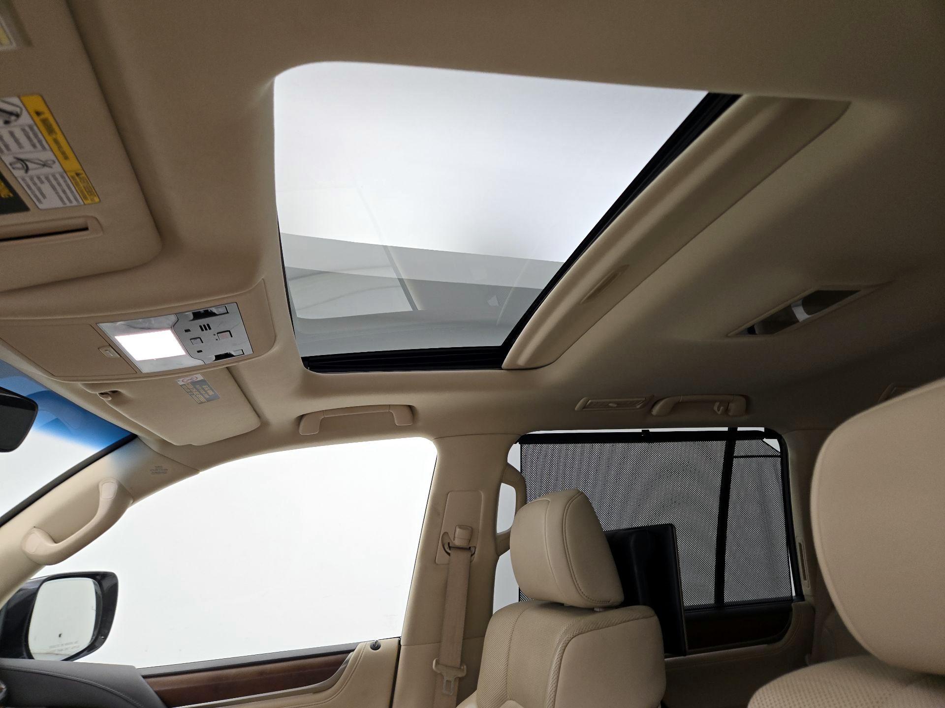 Thumbnail: 2017 Lexus LX - 20