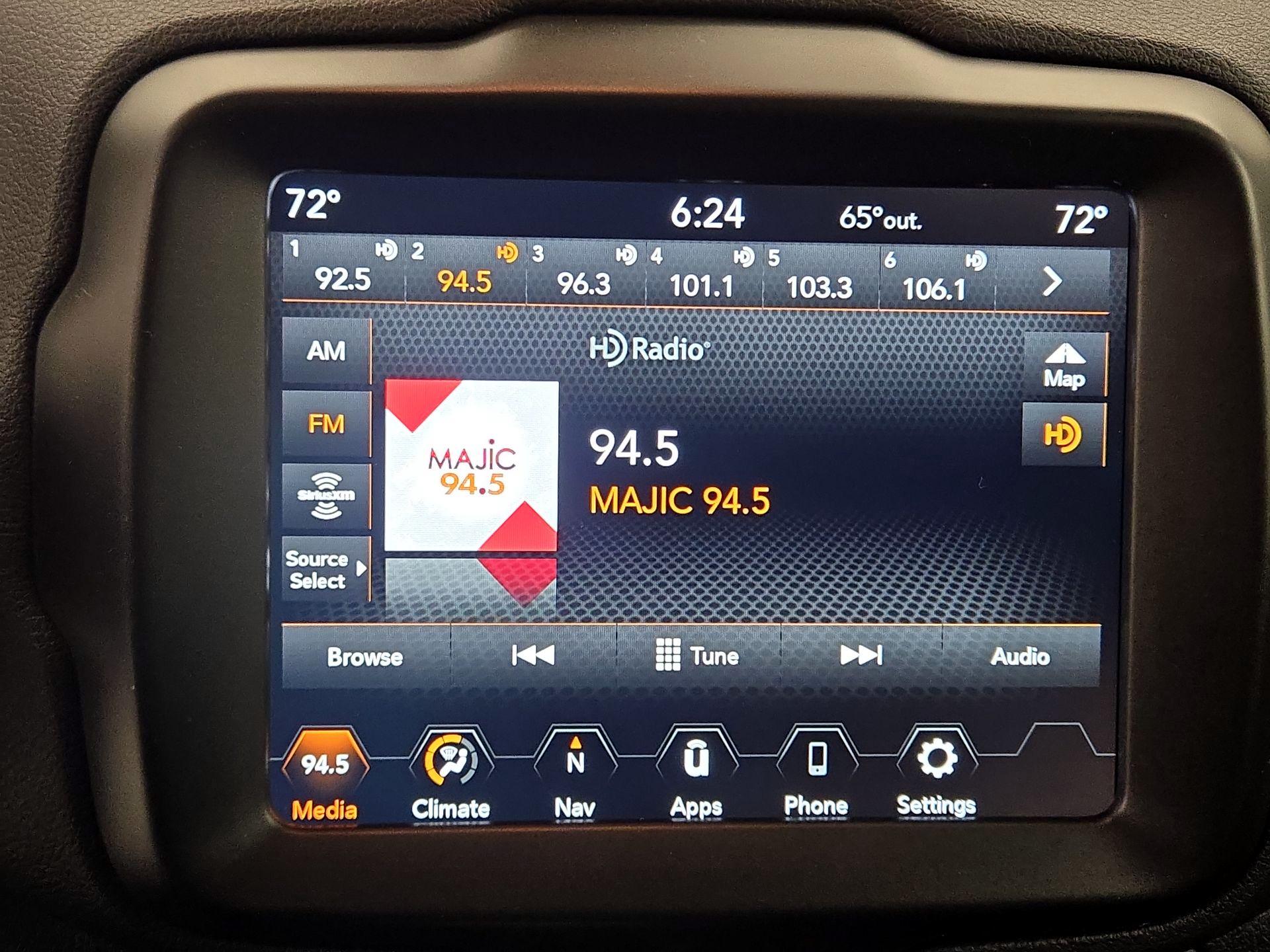 Thumbnail: 2023 Jeep Renegade - 16