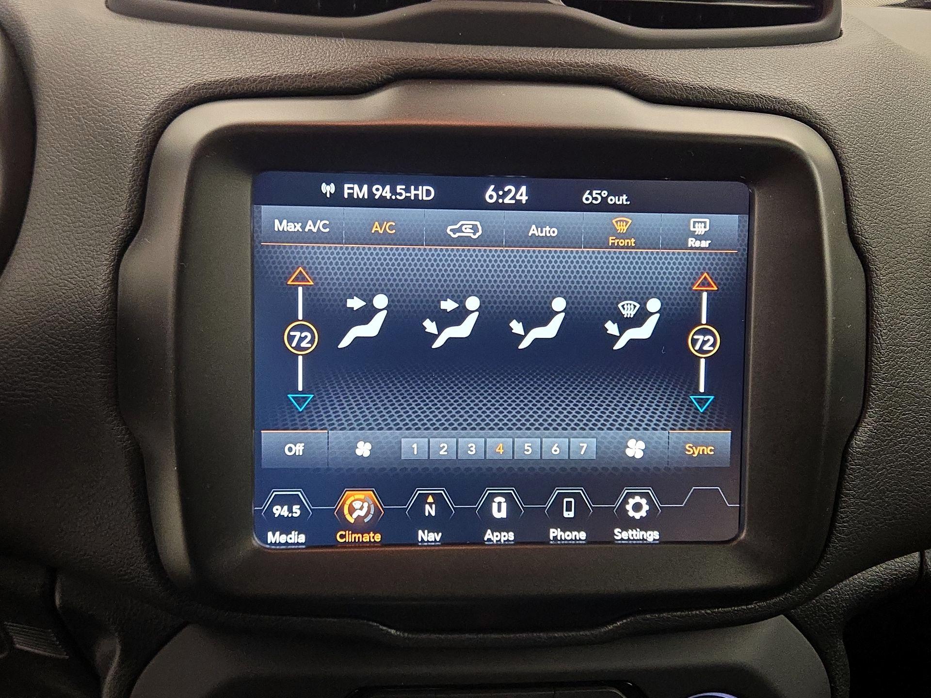 Thumbnail: 2023 Jeep Renegade - 17