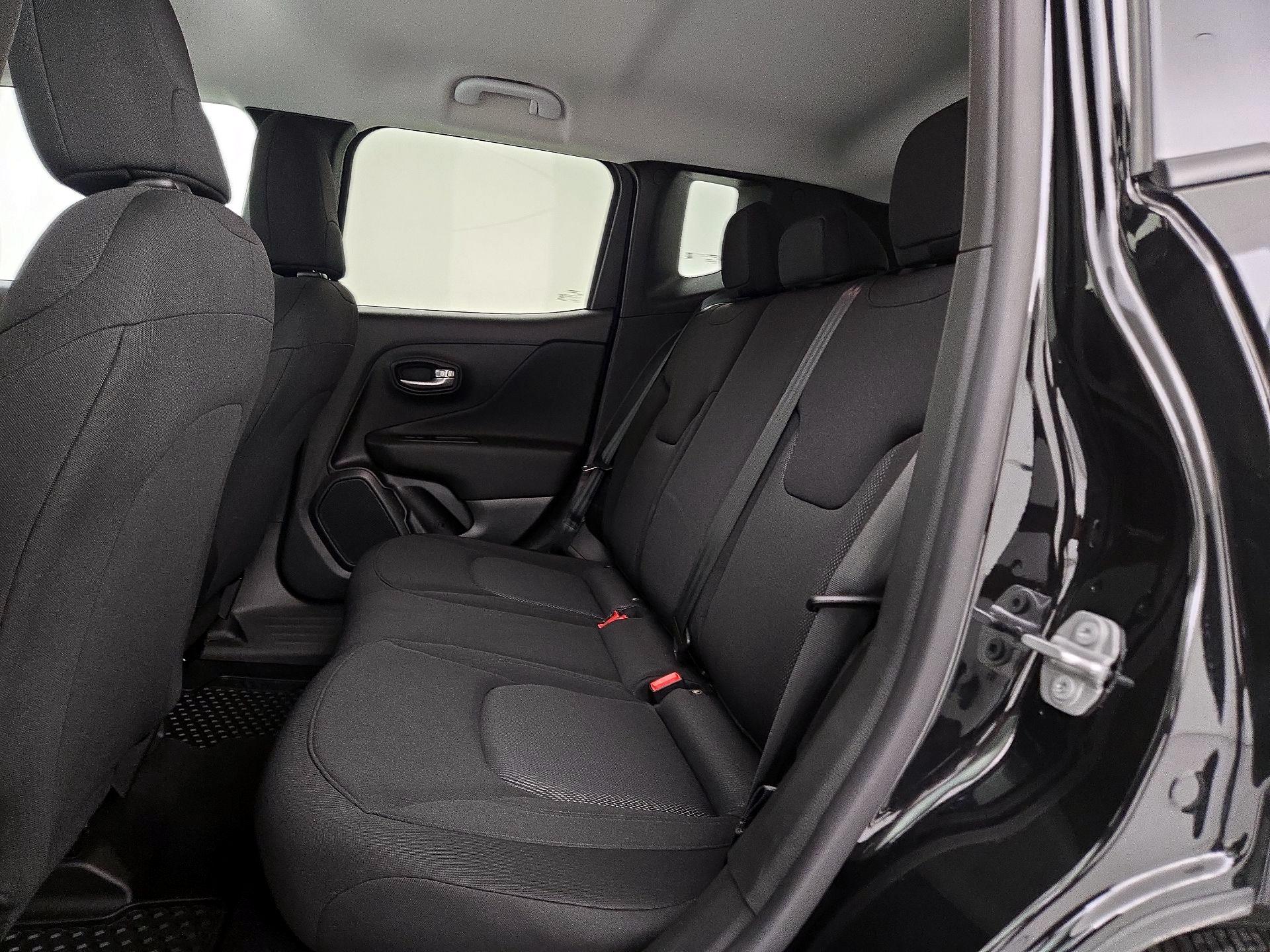 Thumbnail: 2023 Jeep Renegade - 20