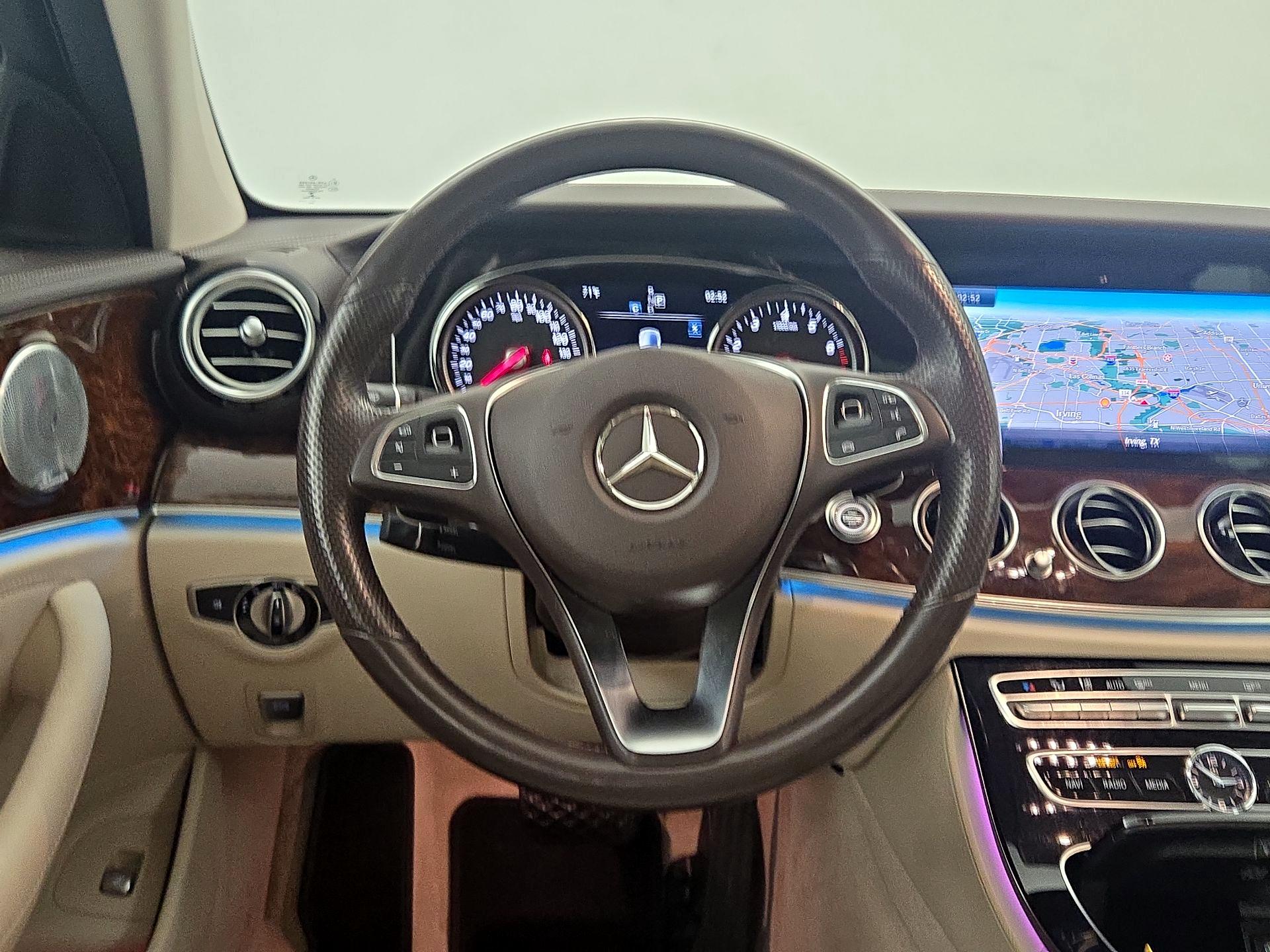 Thumbnail: 2018 Mercedes-Benz E-Class - 10