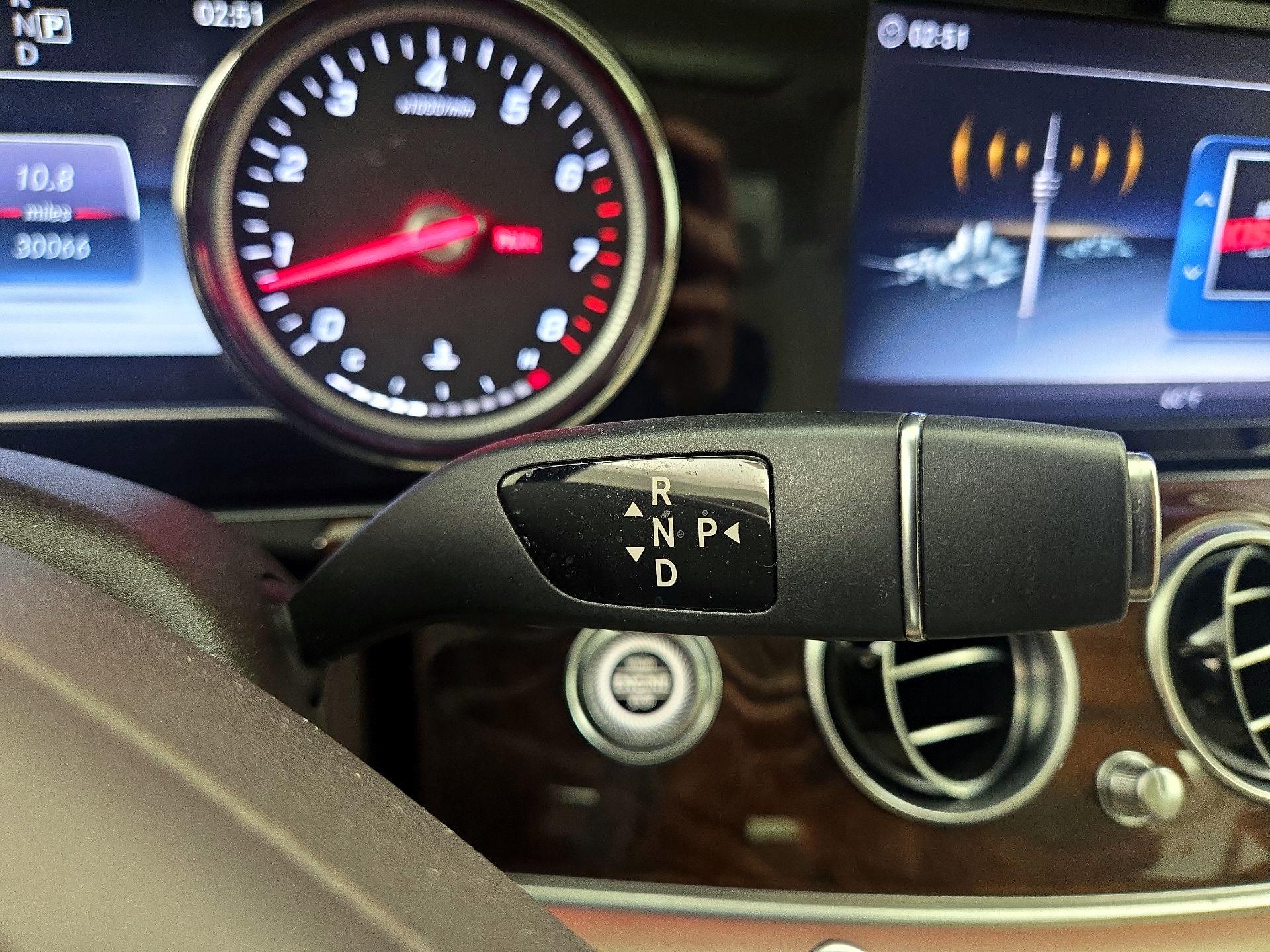 Thumbnail: 2018 Mercedes-Benz E-Class - 18