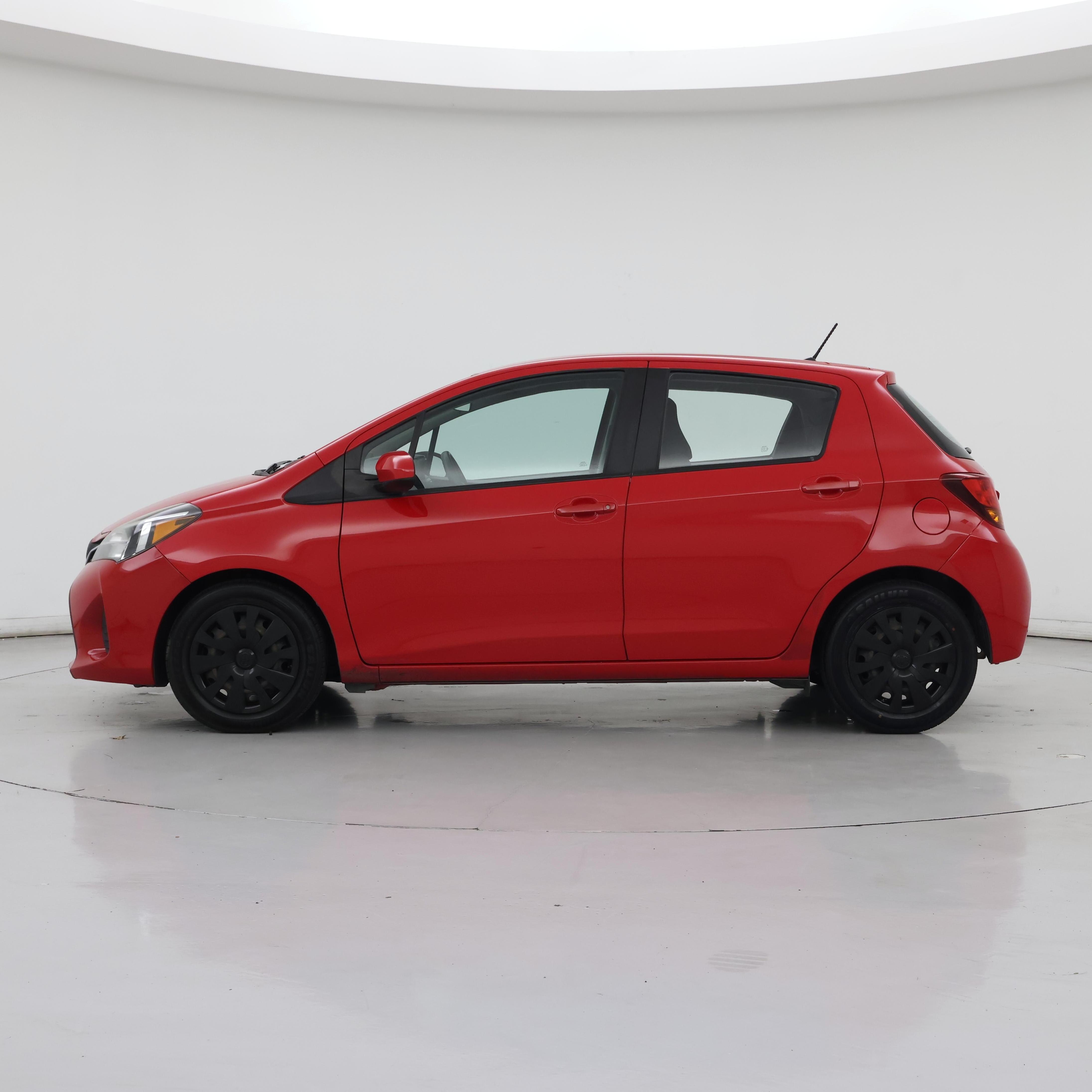 Thumbnail: 2015 Toyota Yaris - 3