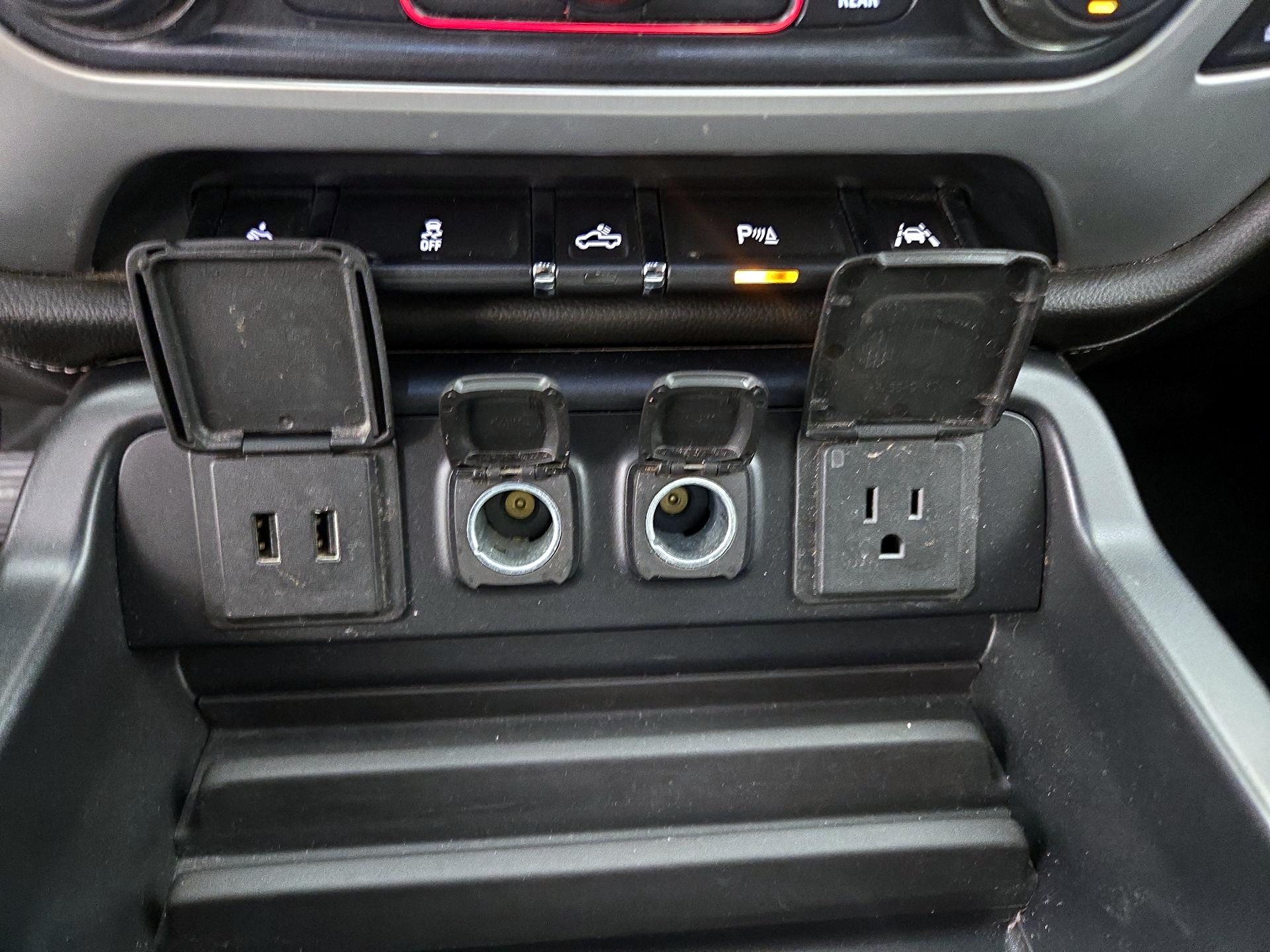 Thumbnail: 2016 GMC Sierra 1500 - 19