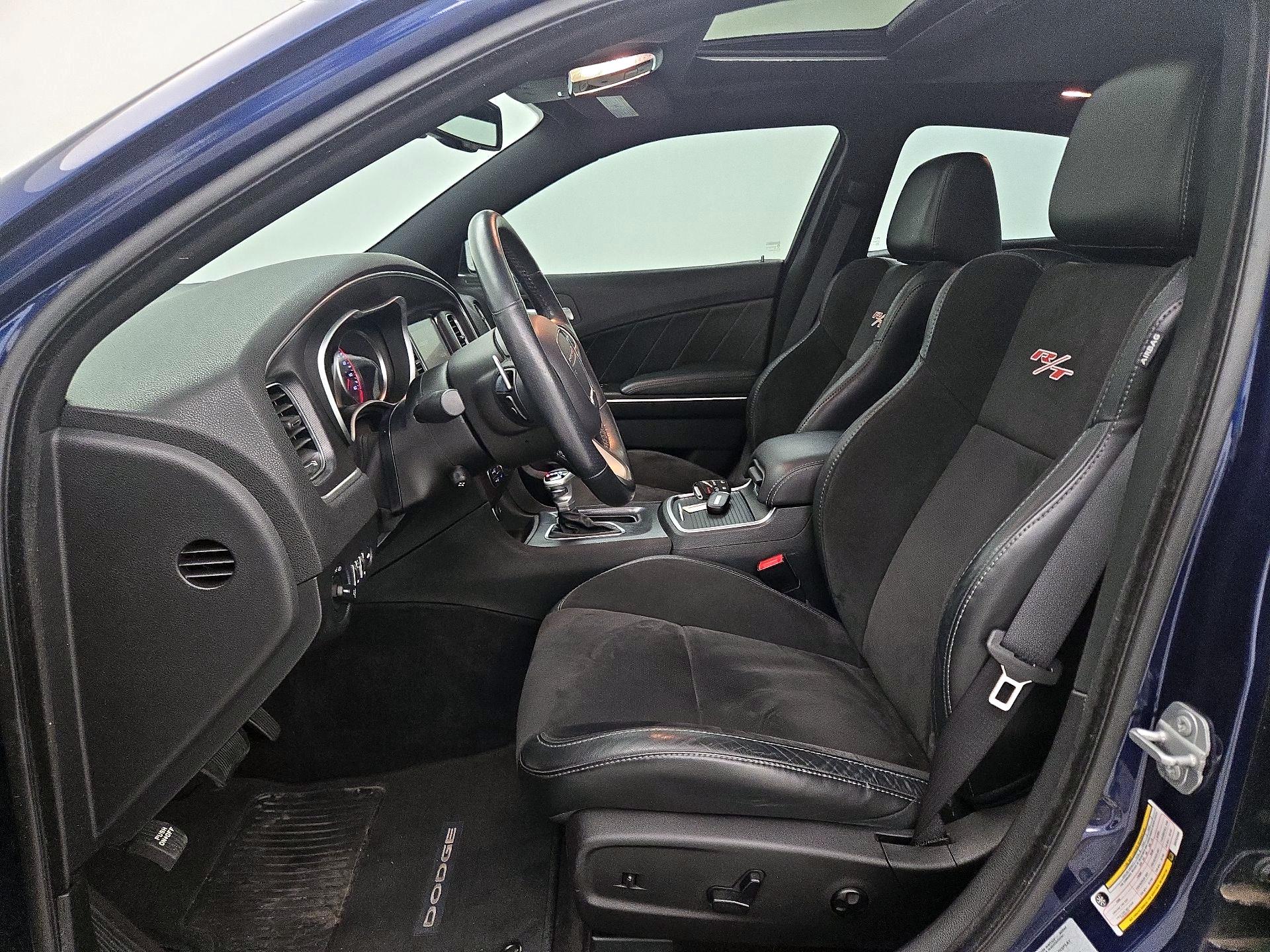 Thumbnail: 2016 Dodge Charger - 11