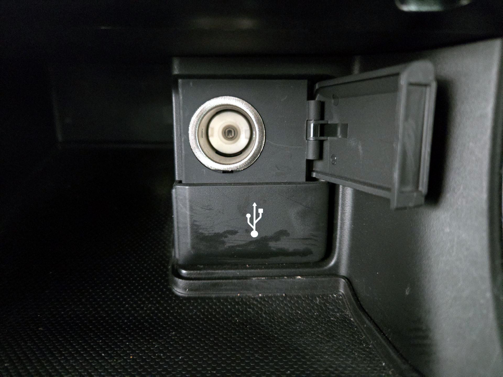 Thumbnail: 2015 Honda Accord - 18