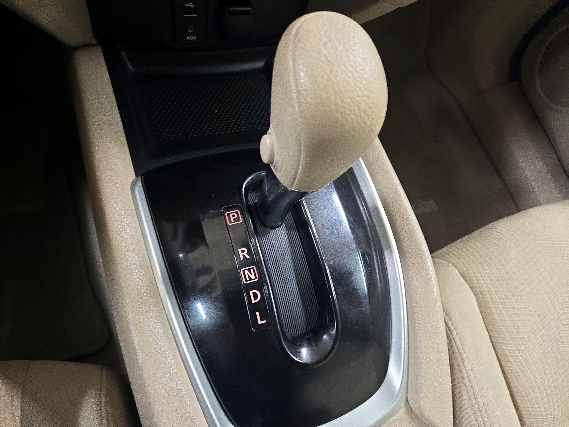 Thumbnail: 2014 Nissan Rogue - 17